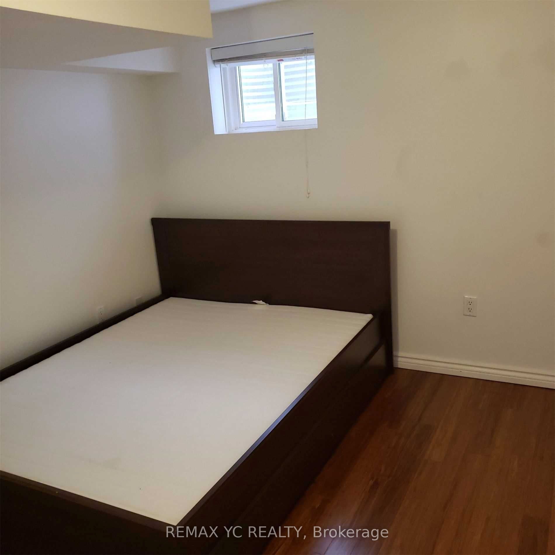 12 Monarchwood Crescent Bsmt Property Photo 5