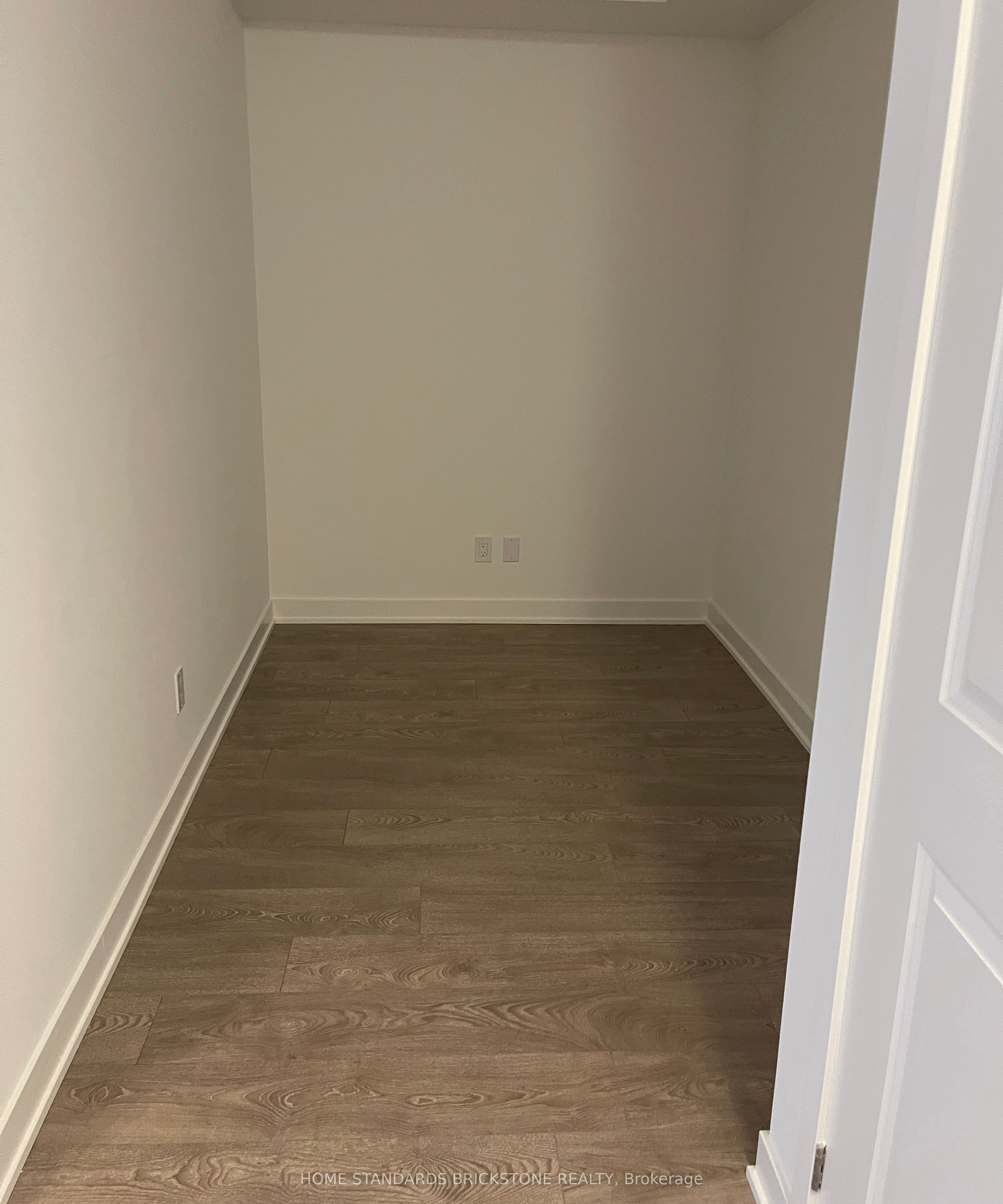 543 Richmond St W 931 Property Photo 6