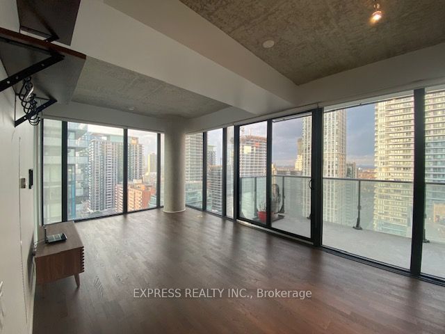 185 Roehampton Avenue 1903 Property Photo 4