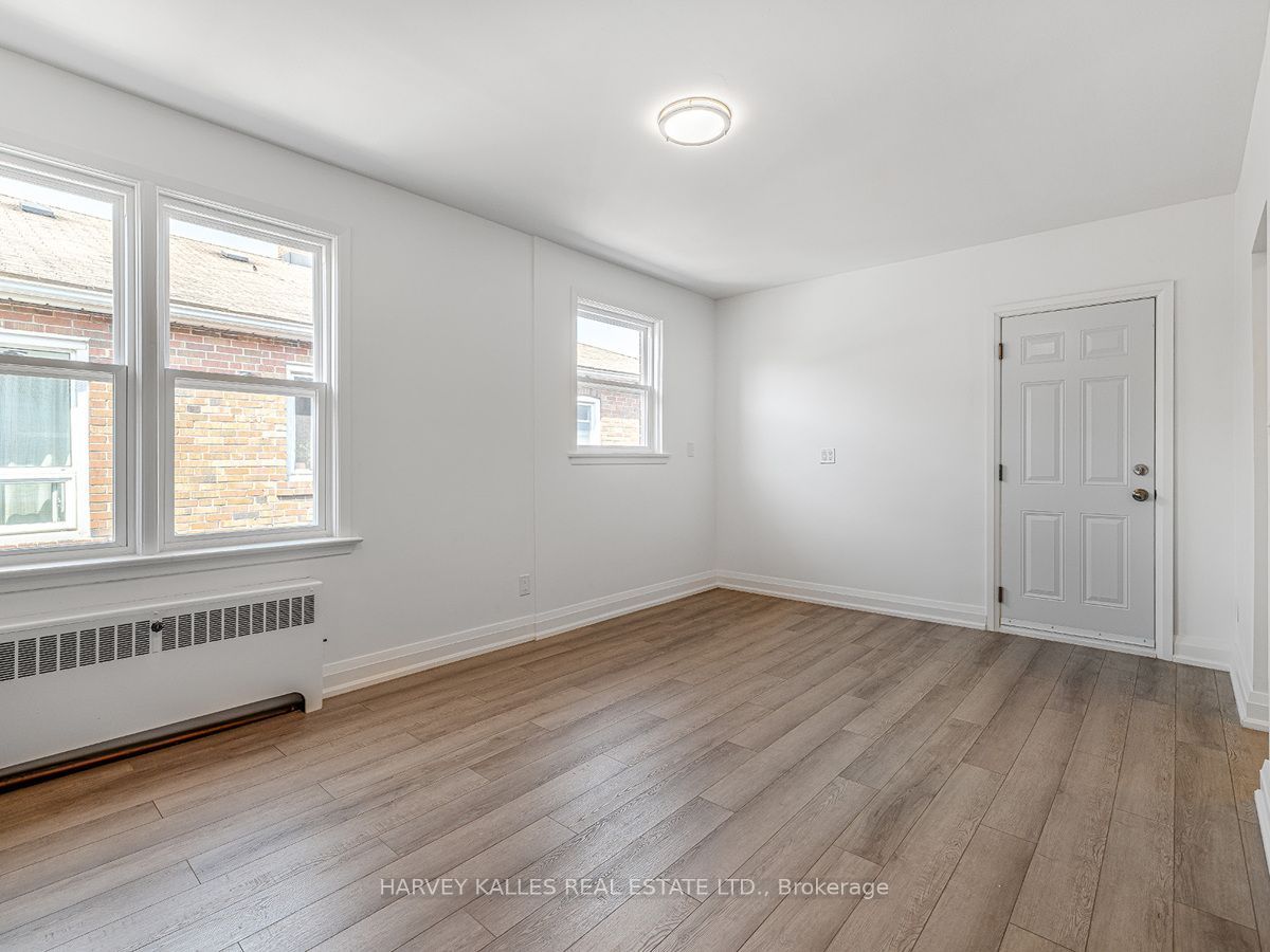 8 Markdale Avenue 4 Property Photo 4
