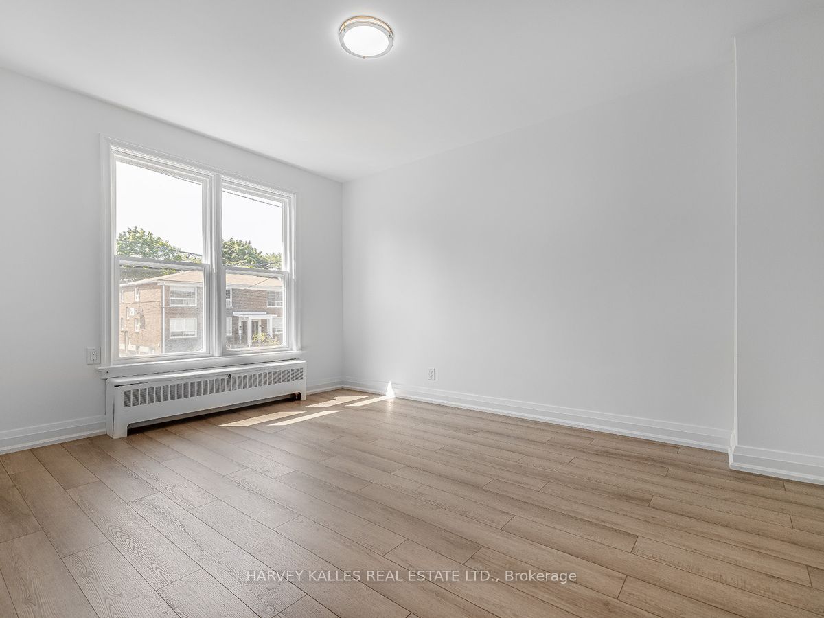 8 Markdale Avenue 4 Property Photo 8