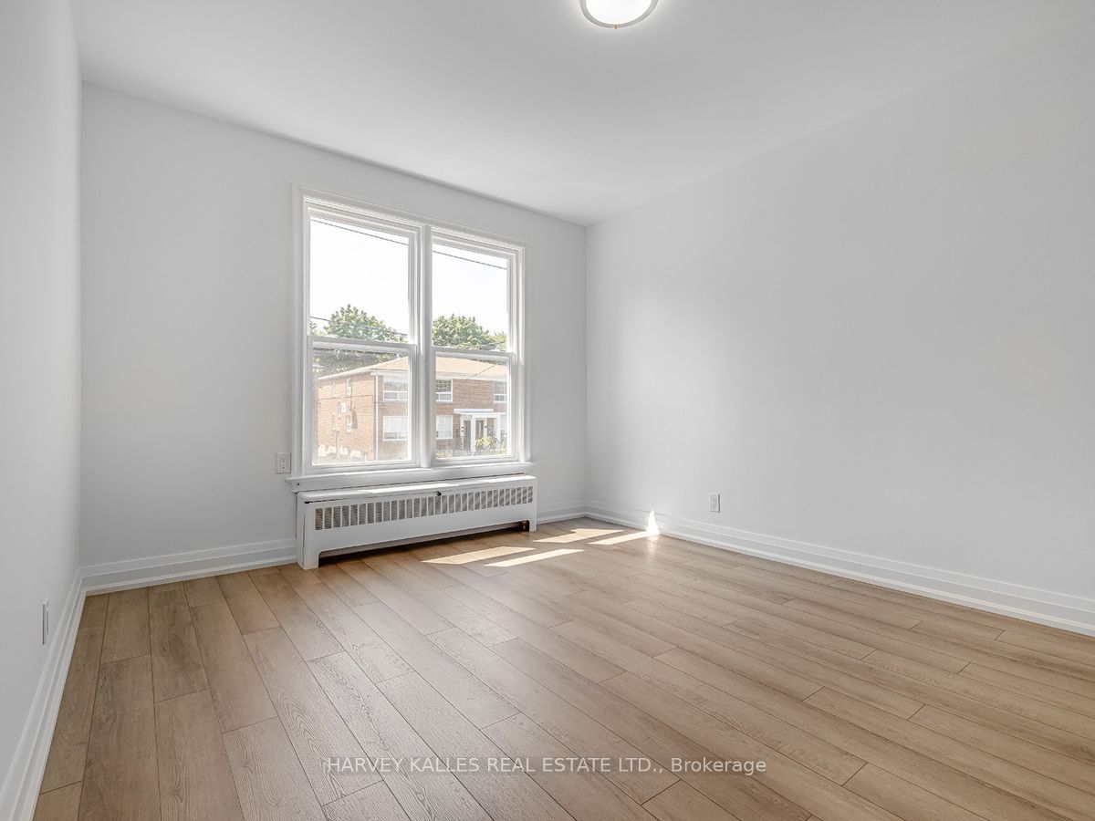 8 Markdale Avenue 4 Property Photo 9
