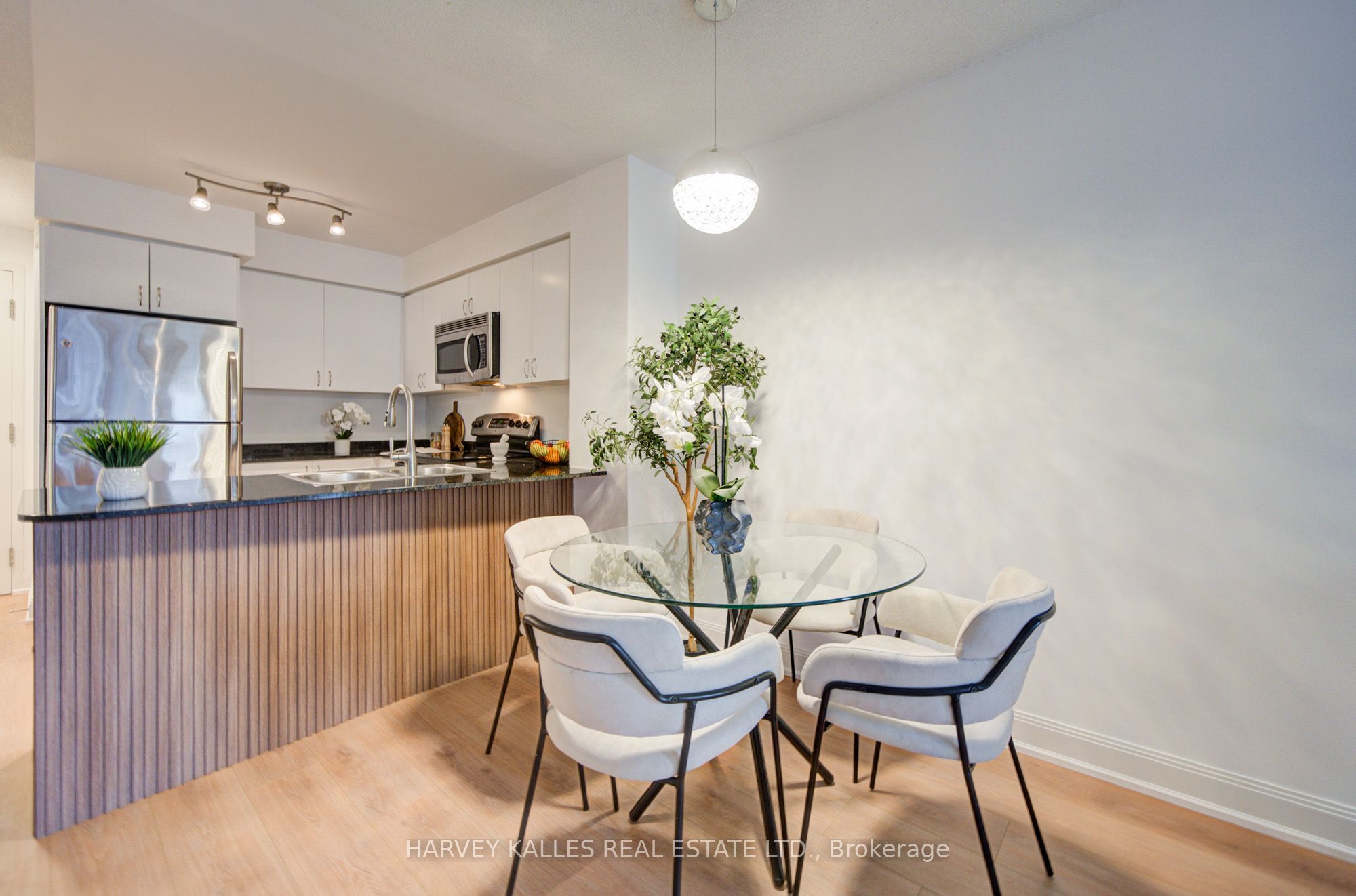 2191 Yonge Street 504 Property Photo 22