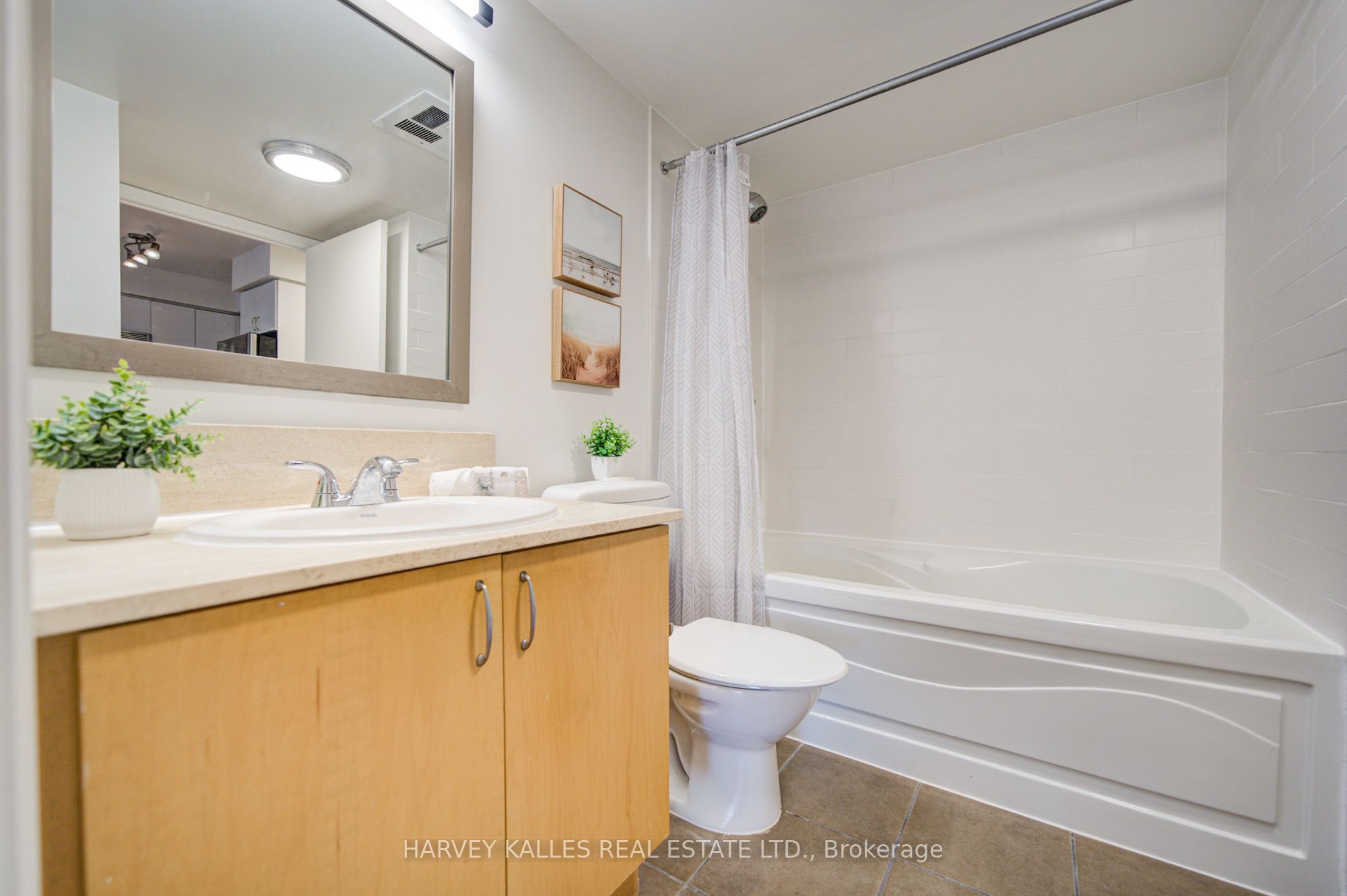 2191 Yonge Street 504 Property Photo 36