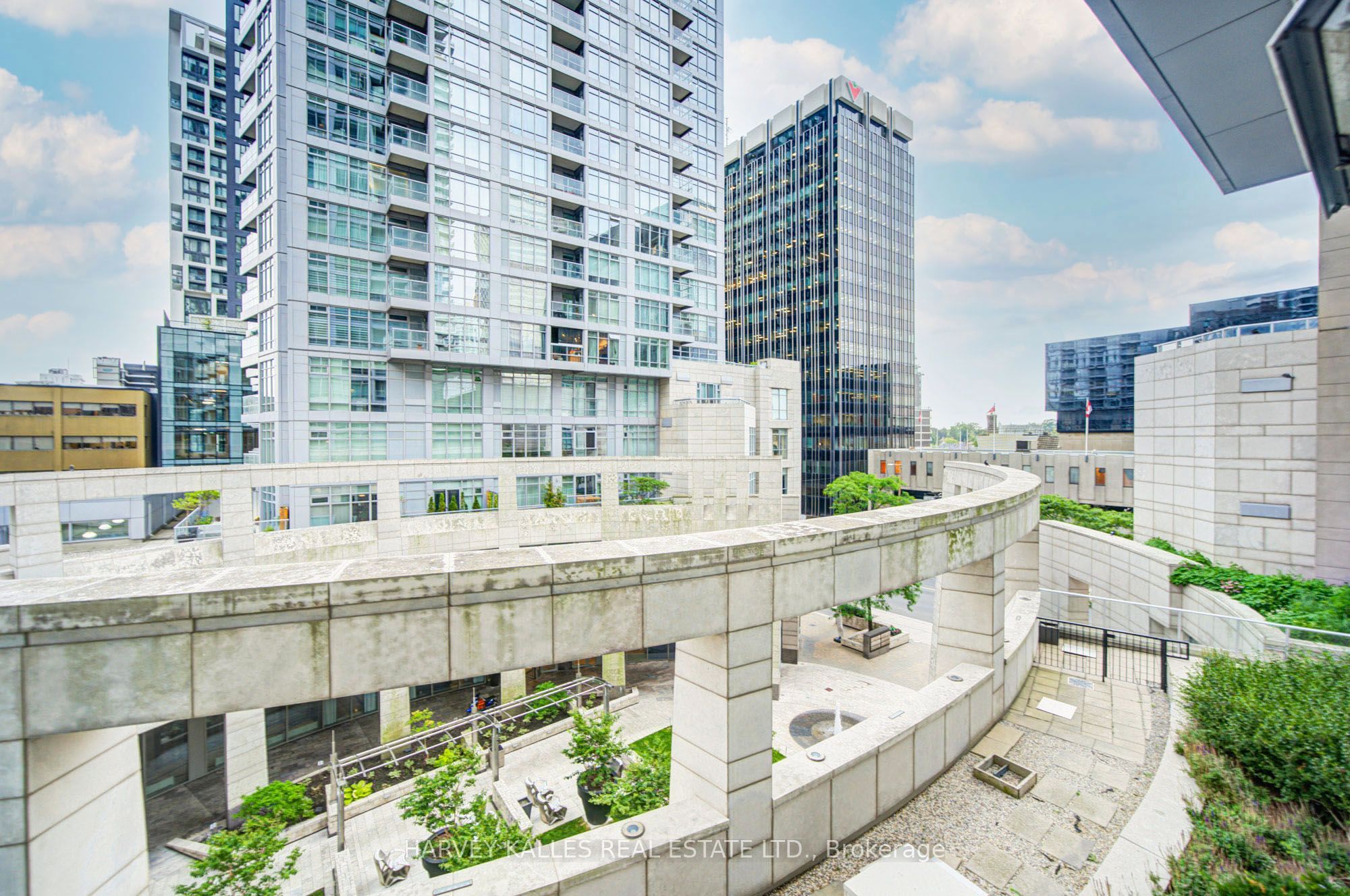2191 Yonge Street 504 Property Photo 42
