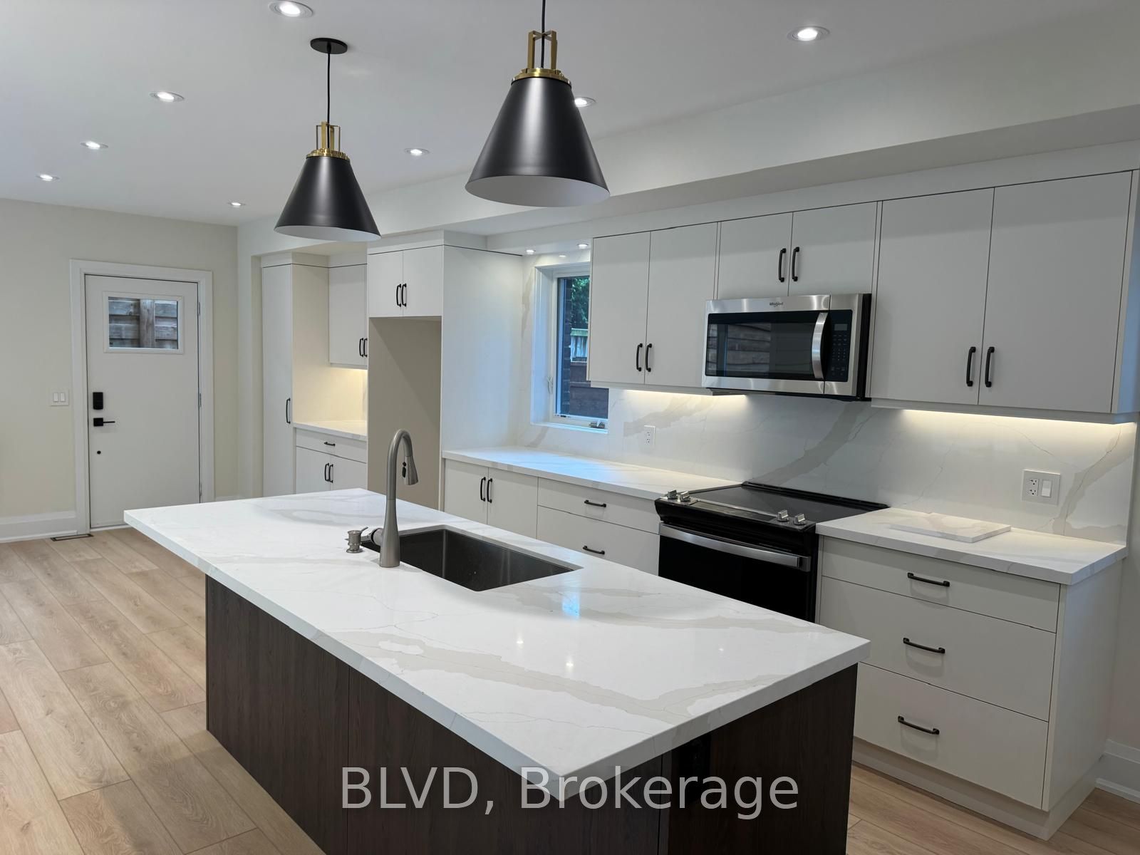 76 Burndale Avenue 5 Property Photo 6