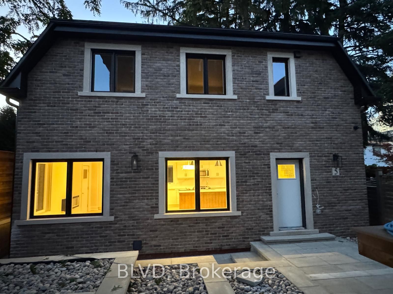 76 Burndale Avenue 5 Property Photo 25