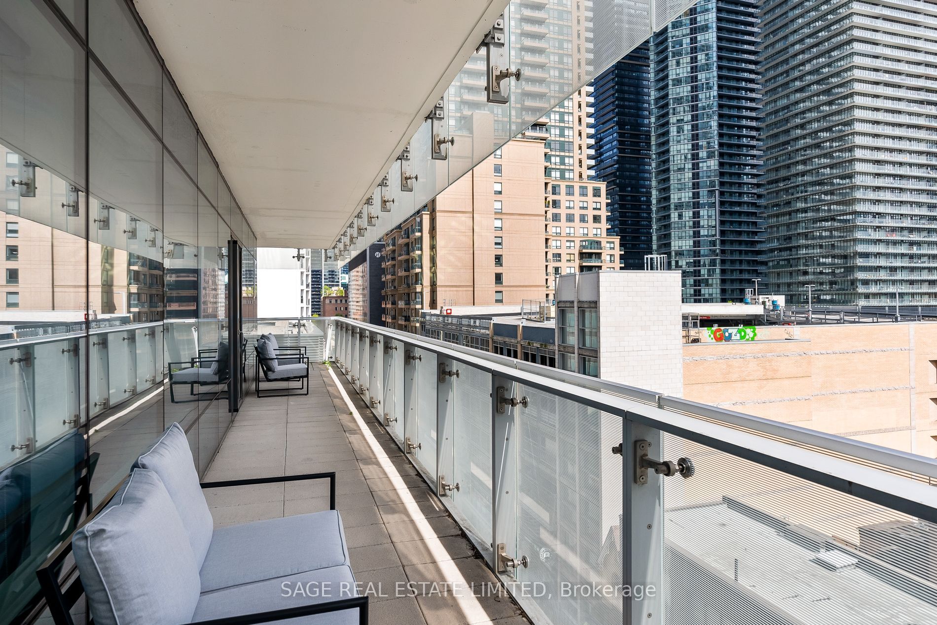 1 Bloor Street E 510 Property Photo 37