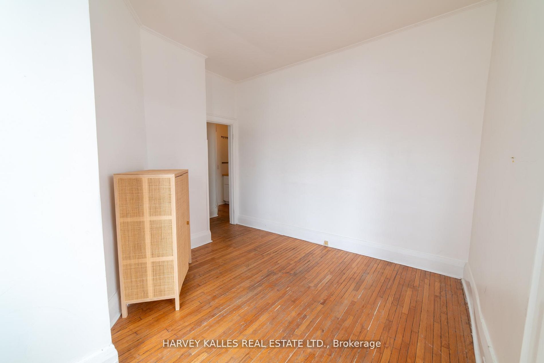 678 Huron Street 100 Property Photo 8