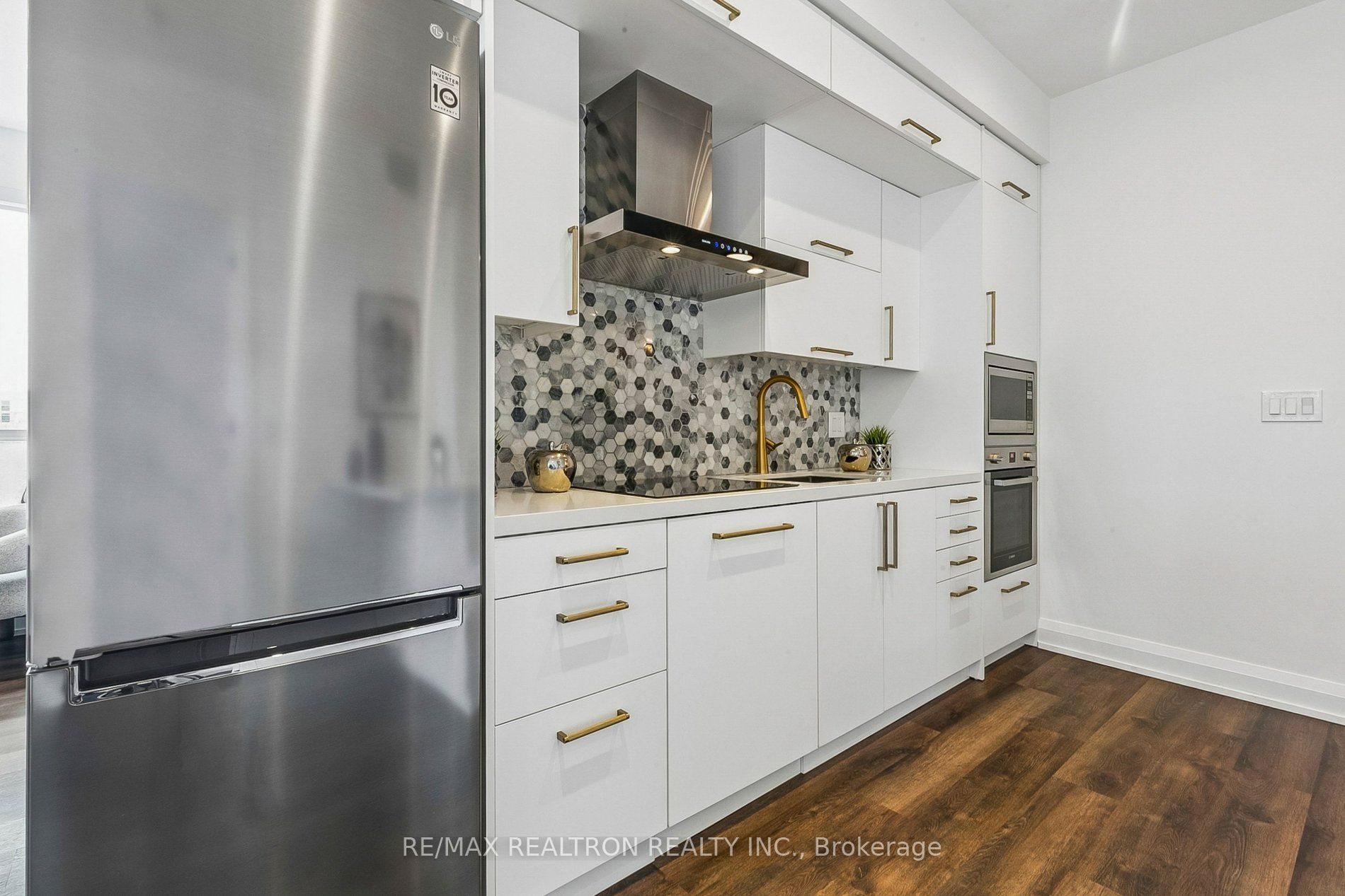 5 Sheppard Avenue E 1825 Property Photo 15