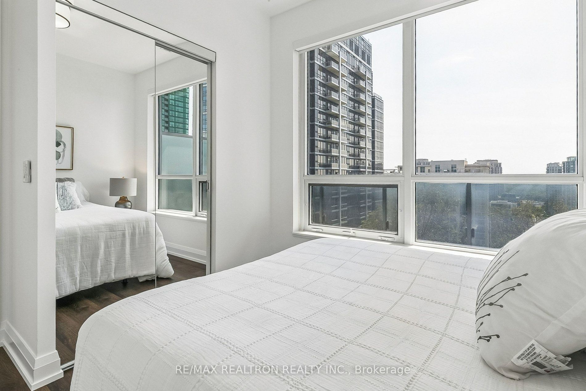 5 Sheppard Avenue E 1825 Property Photo 25