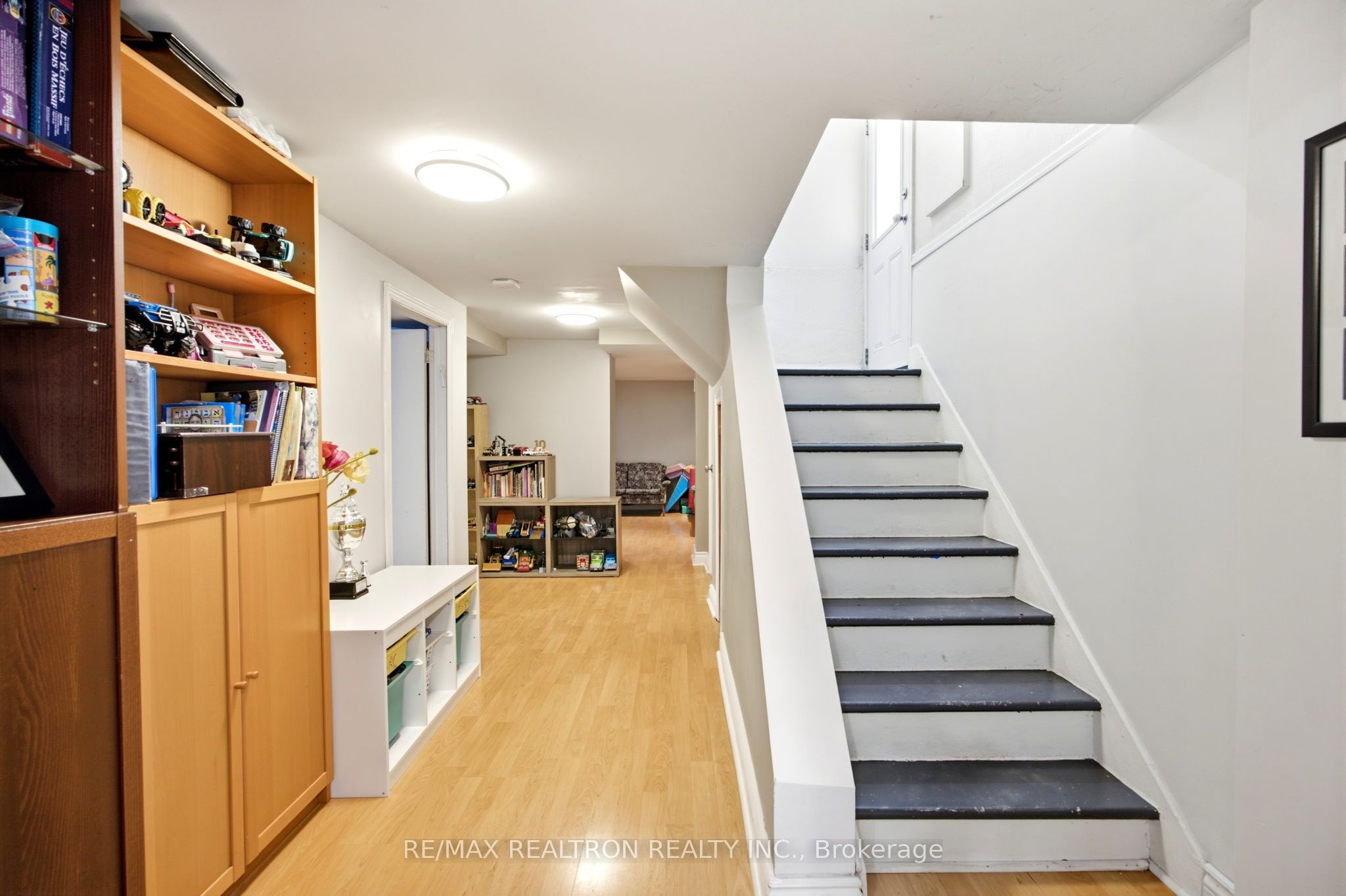 149 Fairholme Avenue Property Photo 11