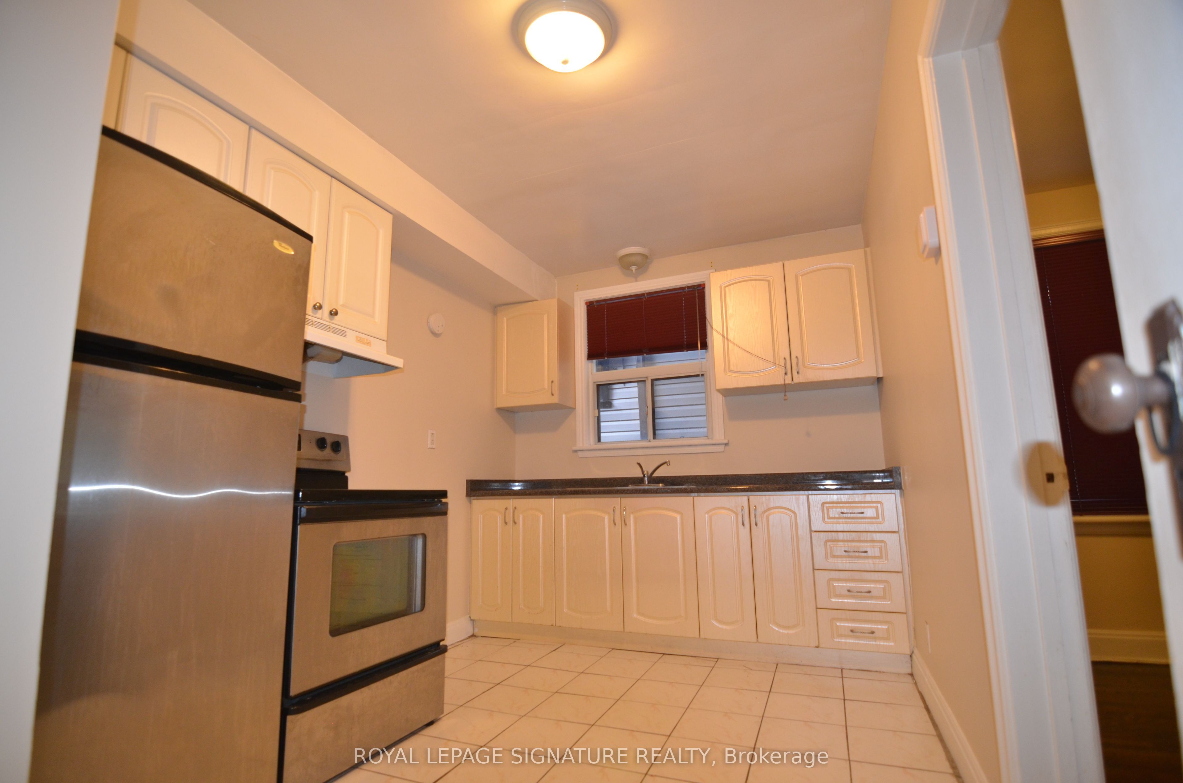 997 Eglinton Avenue W Property Photo 7