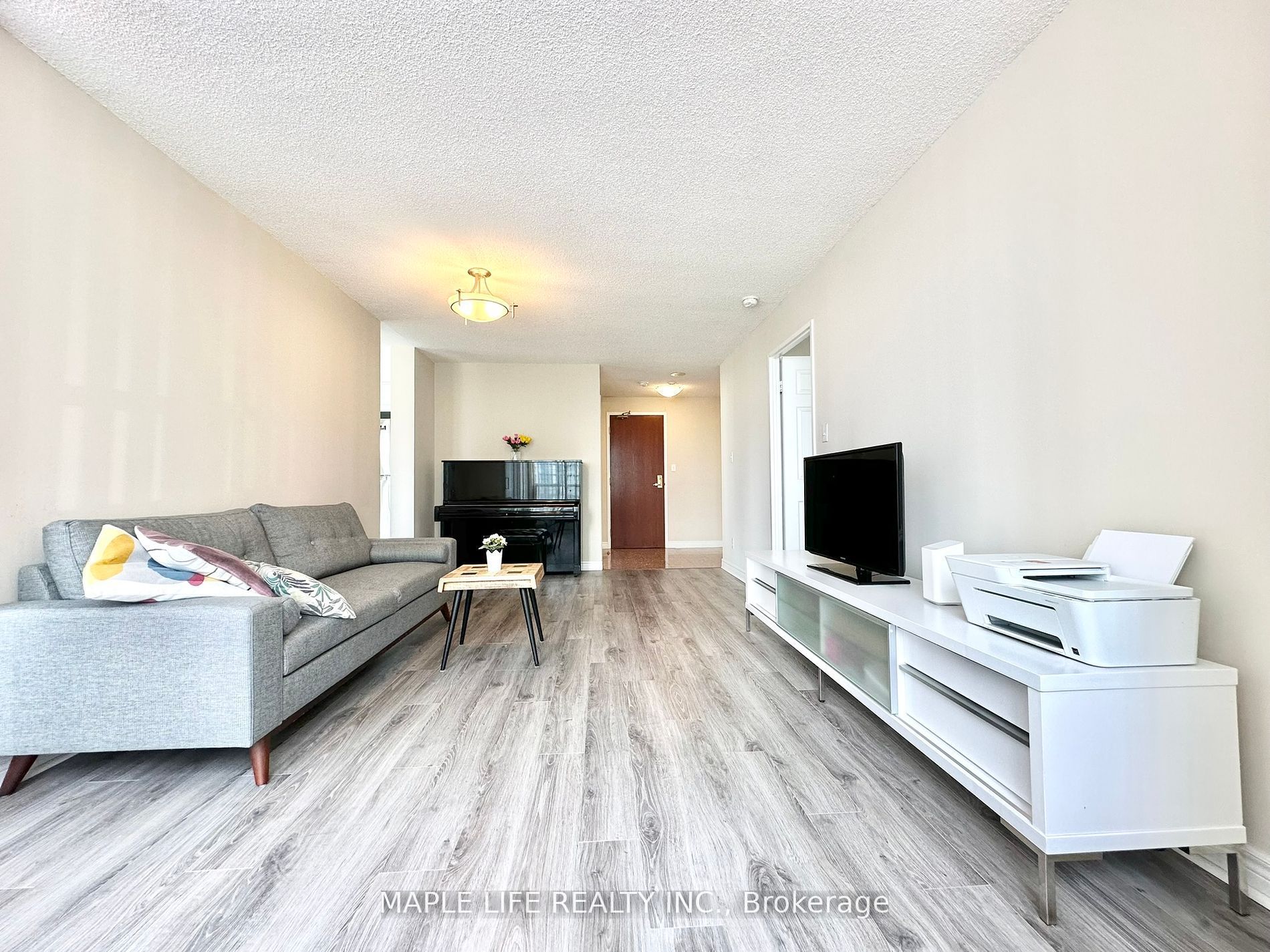 28 Empress Avenue 1703 Property Photo 7
