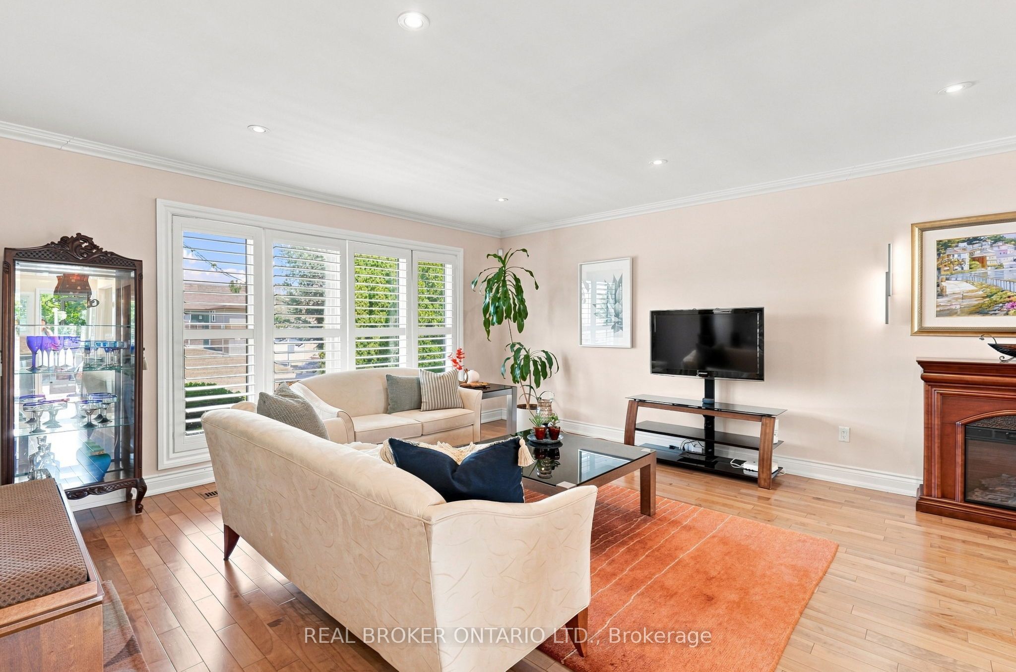 169 Kennard Avenue Property Photo 4