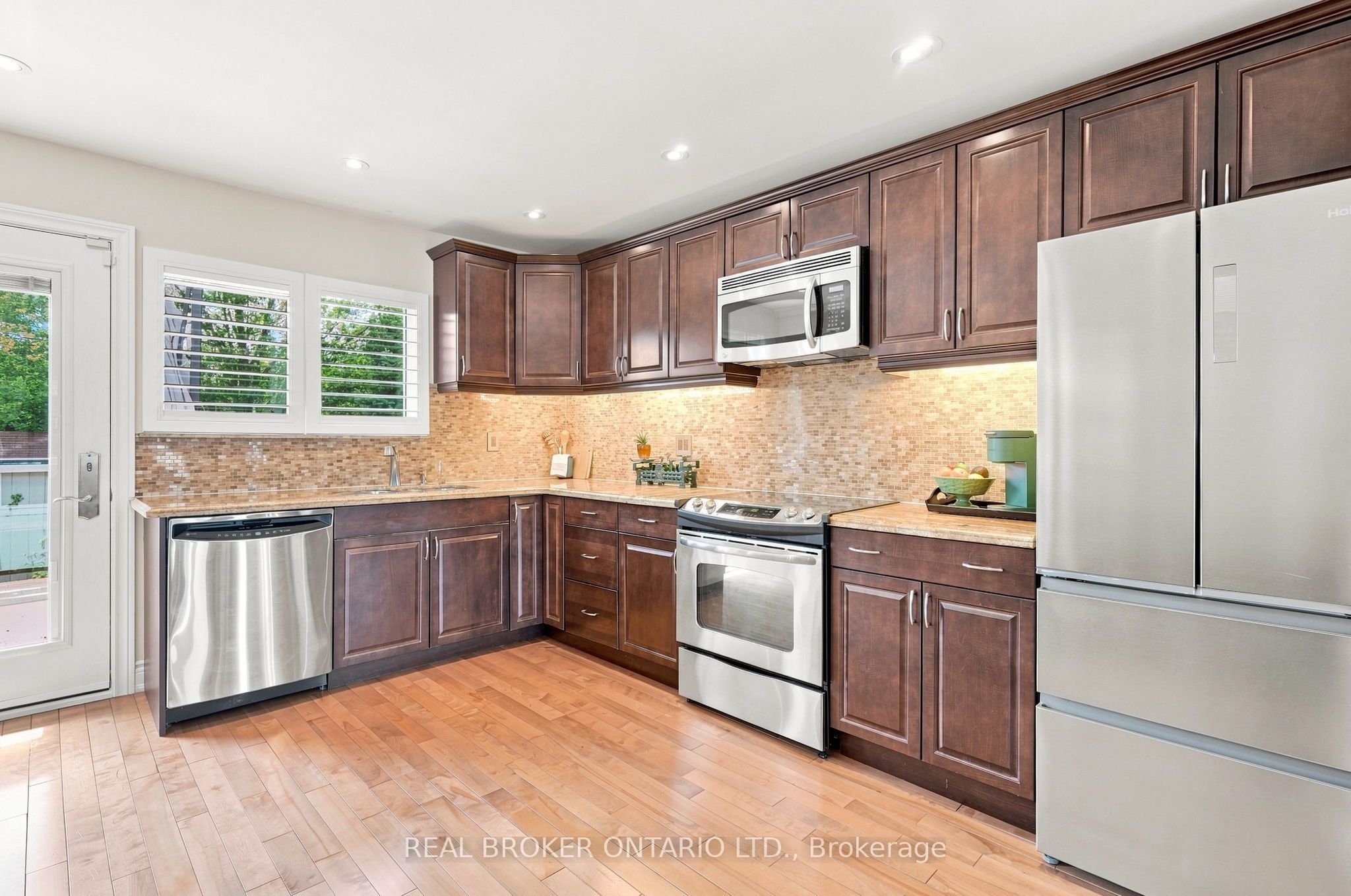 169 Kennard Avenue Property Photo 6