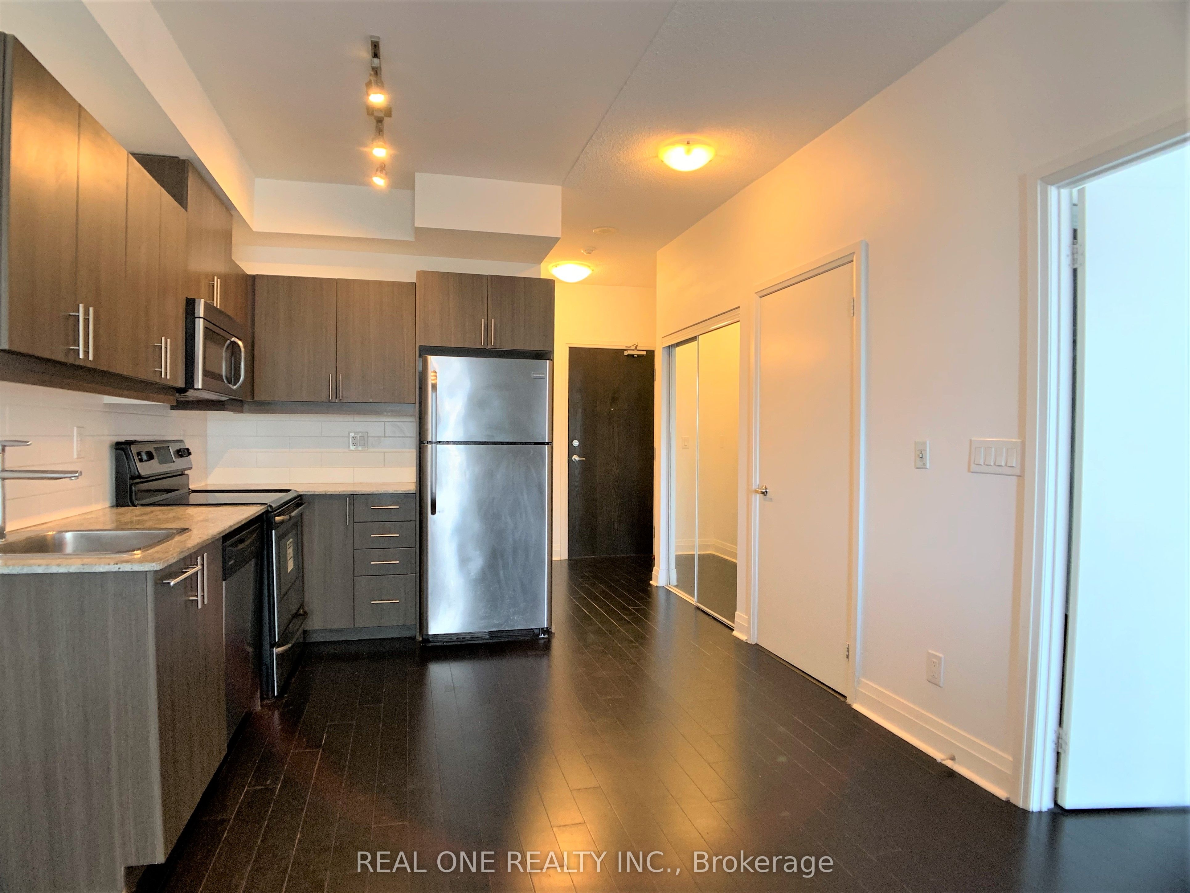 17 Kenaston Gardens 504 Property Photo 6