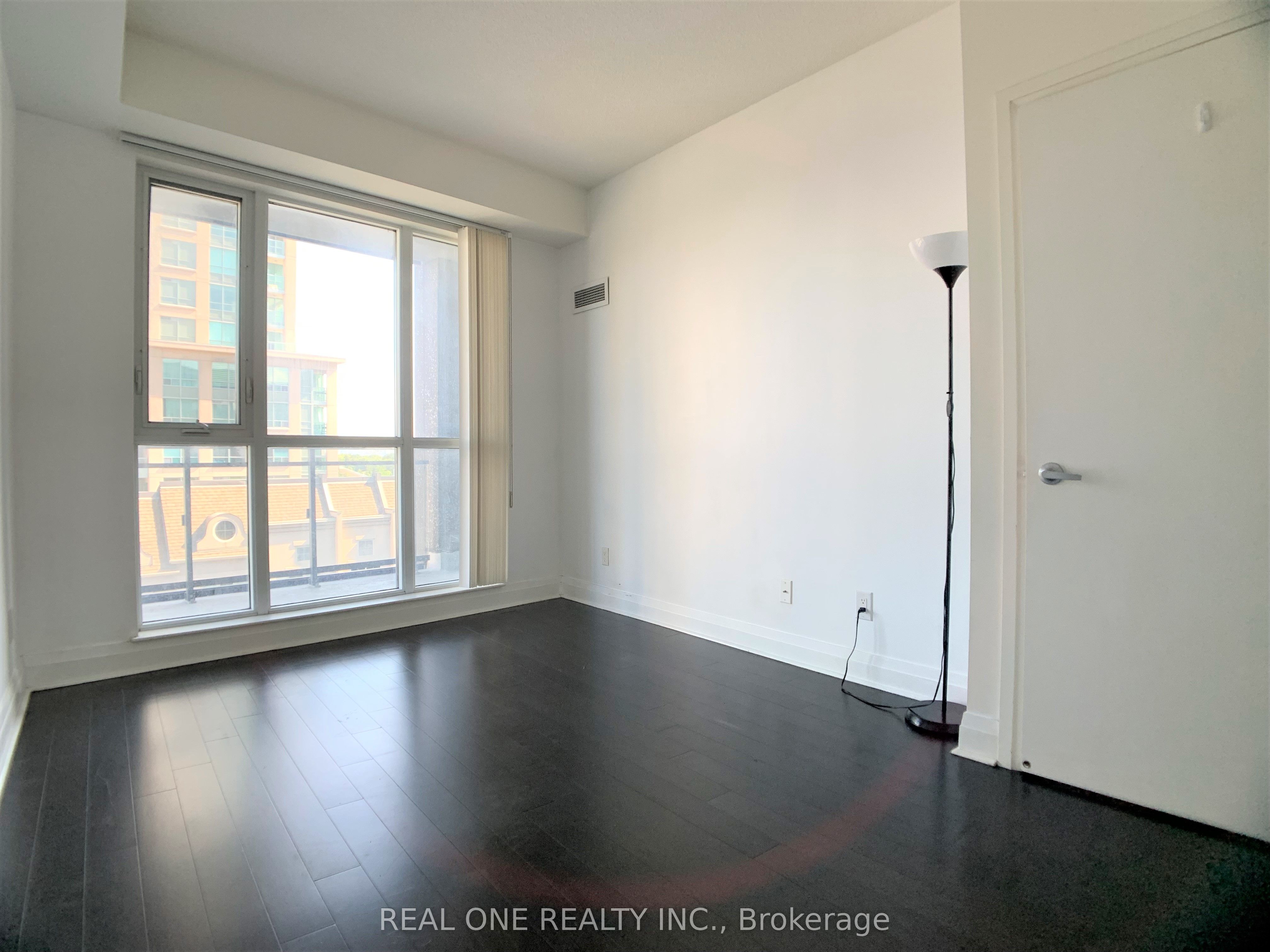 17 Kenaston Gardens 504 Property Photo 11