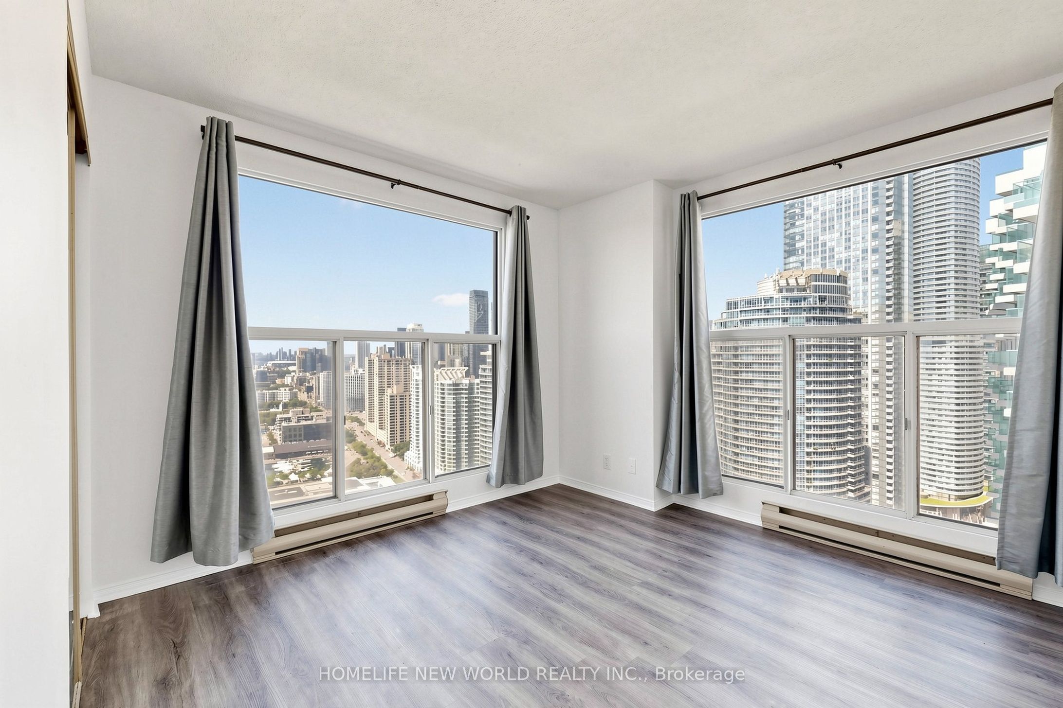 99 Harbour Square 3512 Property Photo 22