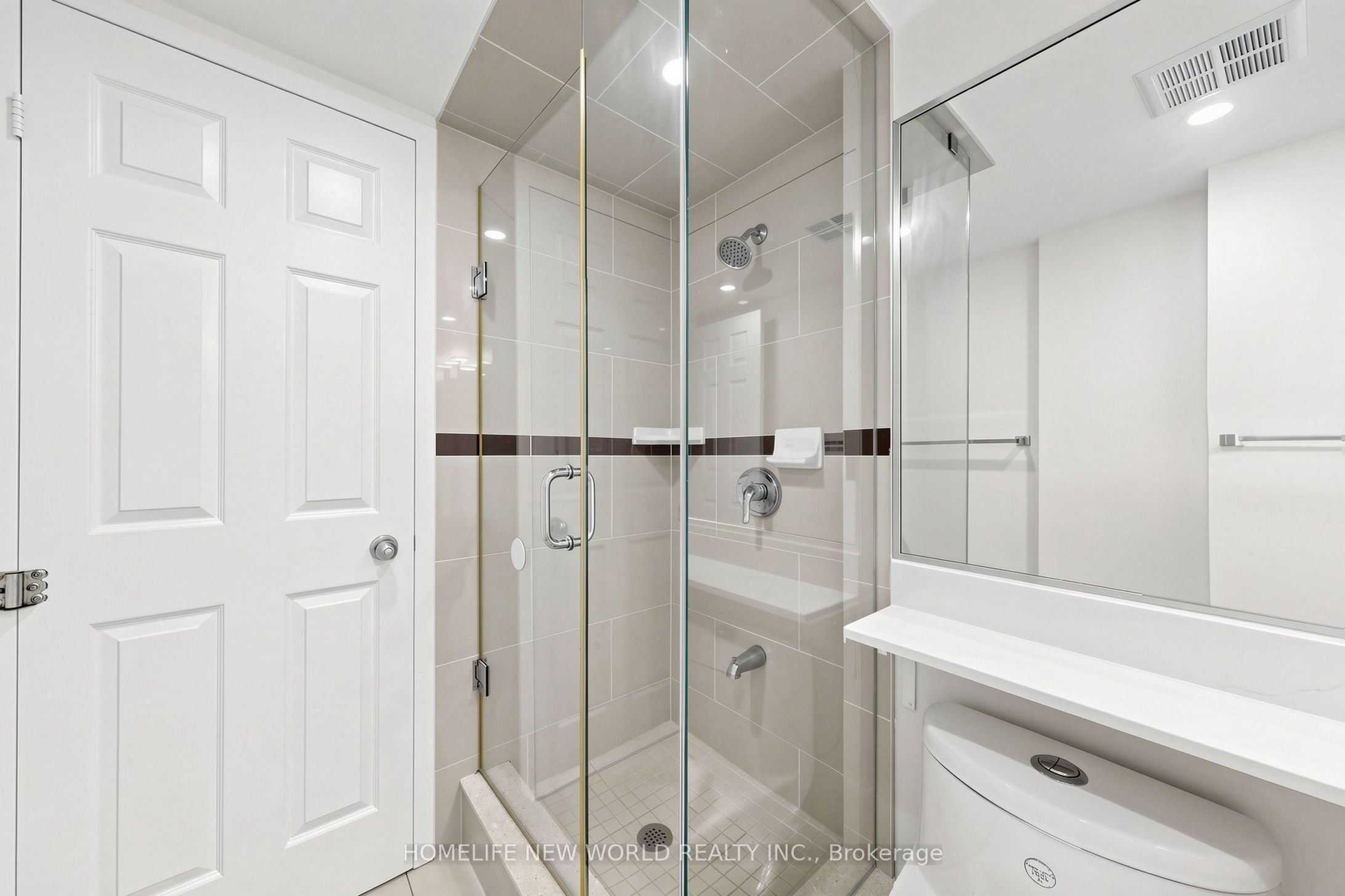 99 Harbour Square 3512 Property Photo 26
