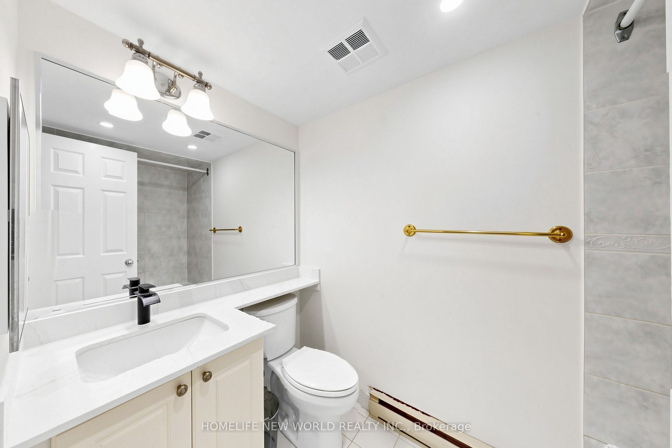 99 Harbour Square 3512 Property Photo 27