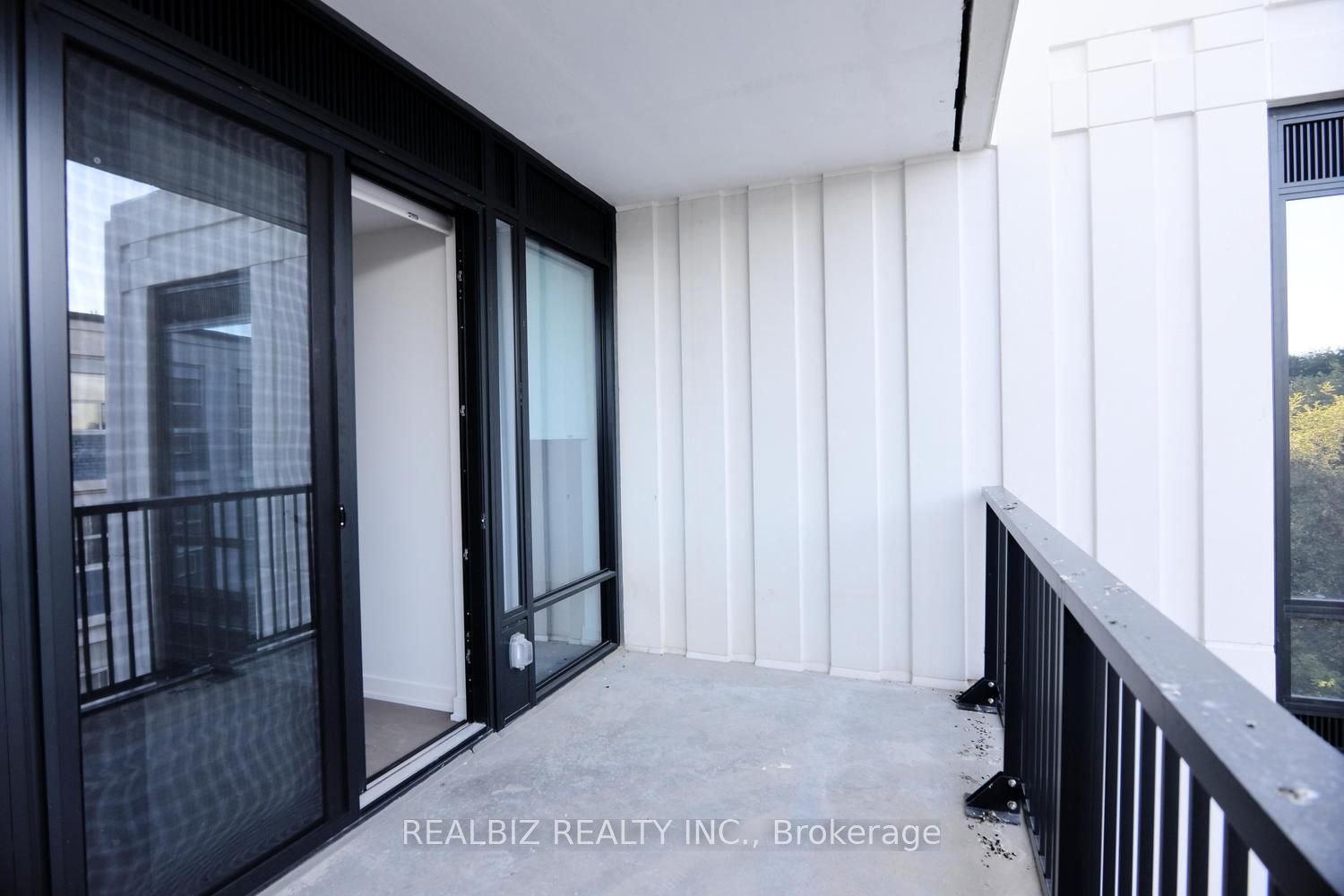91 Montclair Avenue 823 Property Photo 10