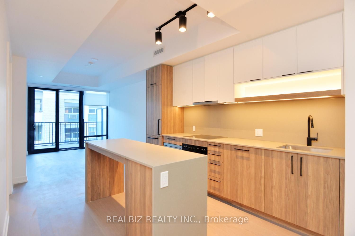 91 Montclair Avenue 823 Property Photo 34