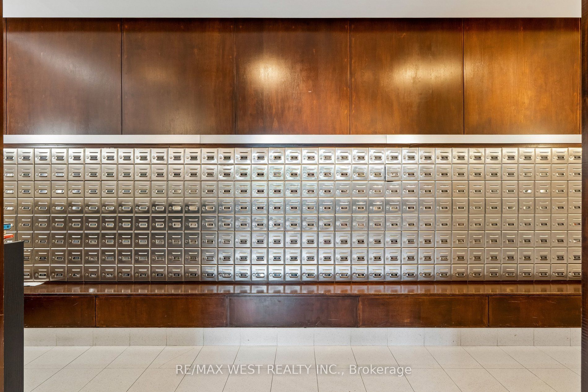 410 Queens Quay W 1104 Property Photo 9