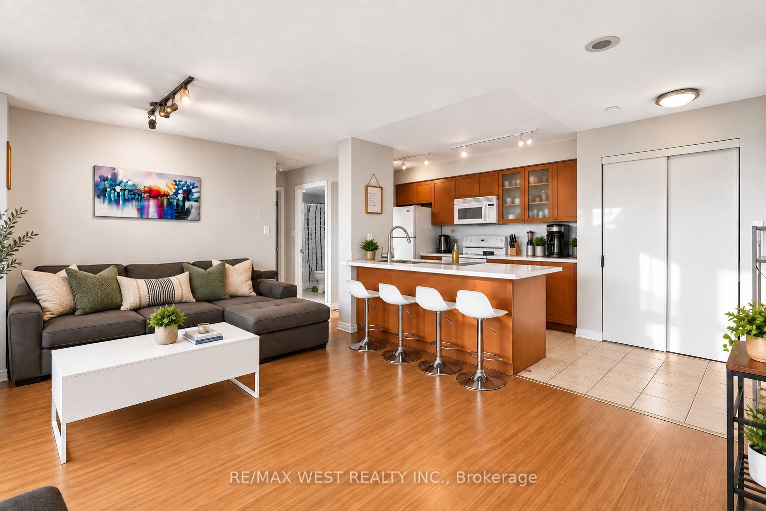 410 Queens Quay W 1104 Property Photo 12