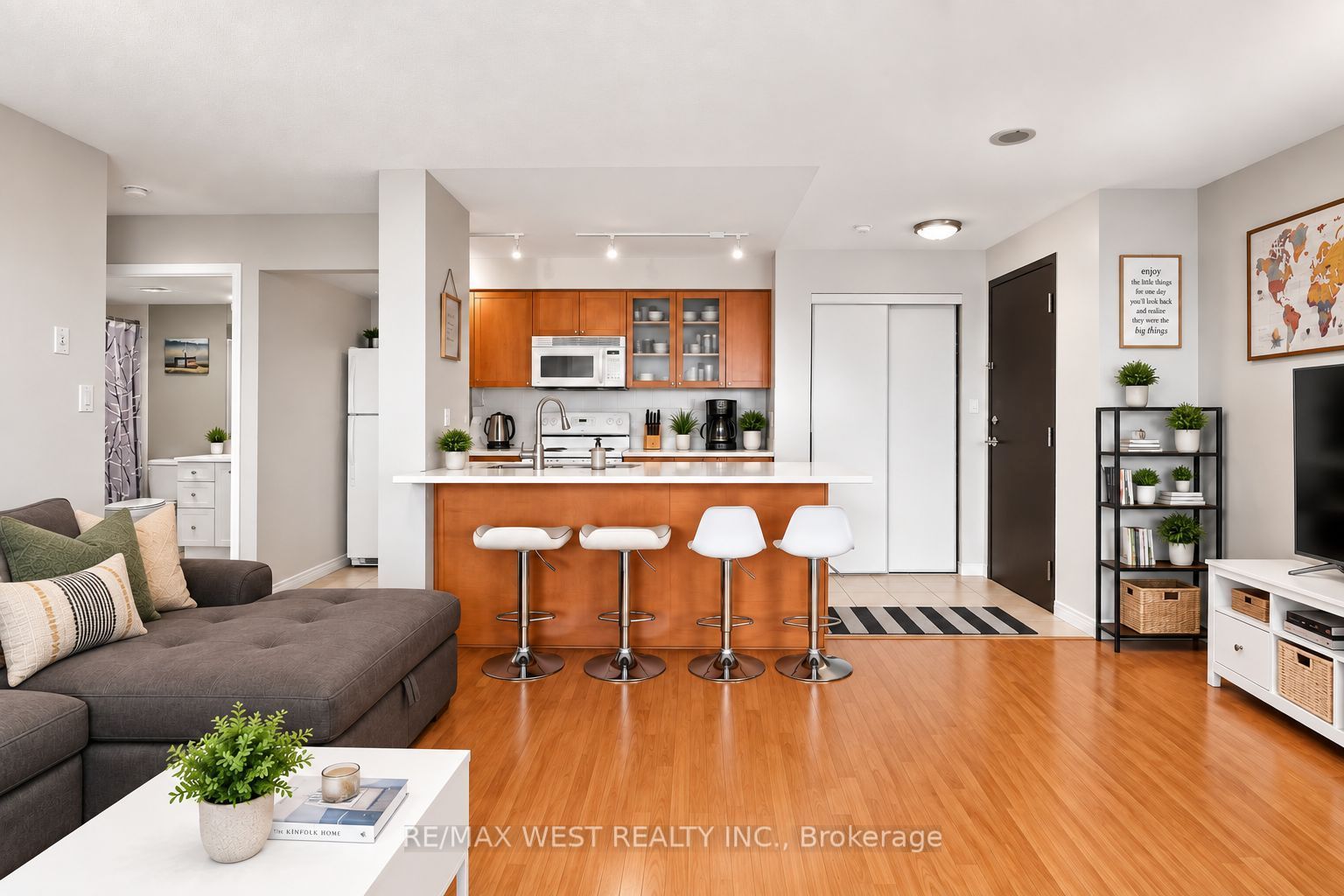 410 Queens Quay W 1104 Property Photo 13