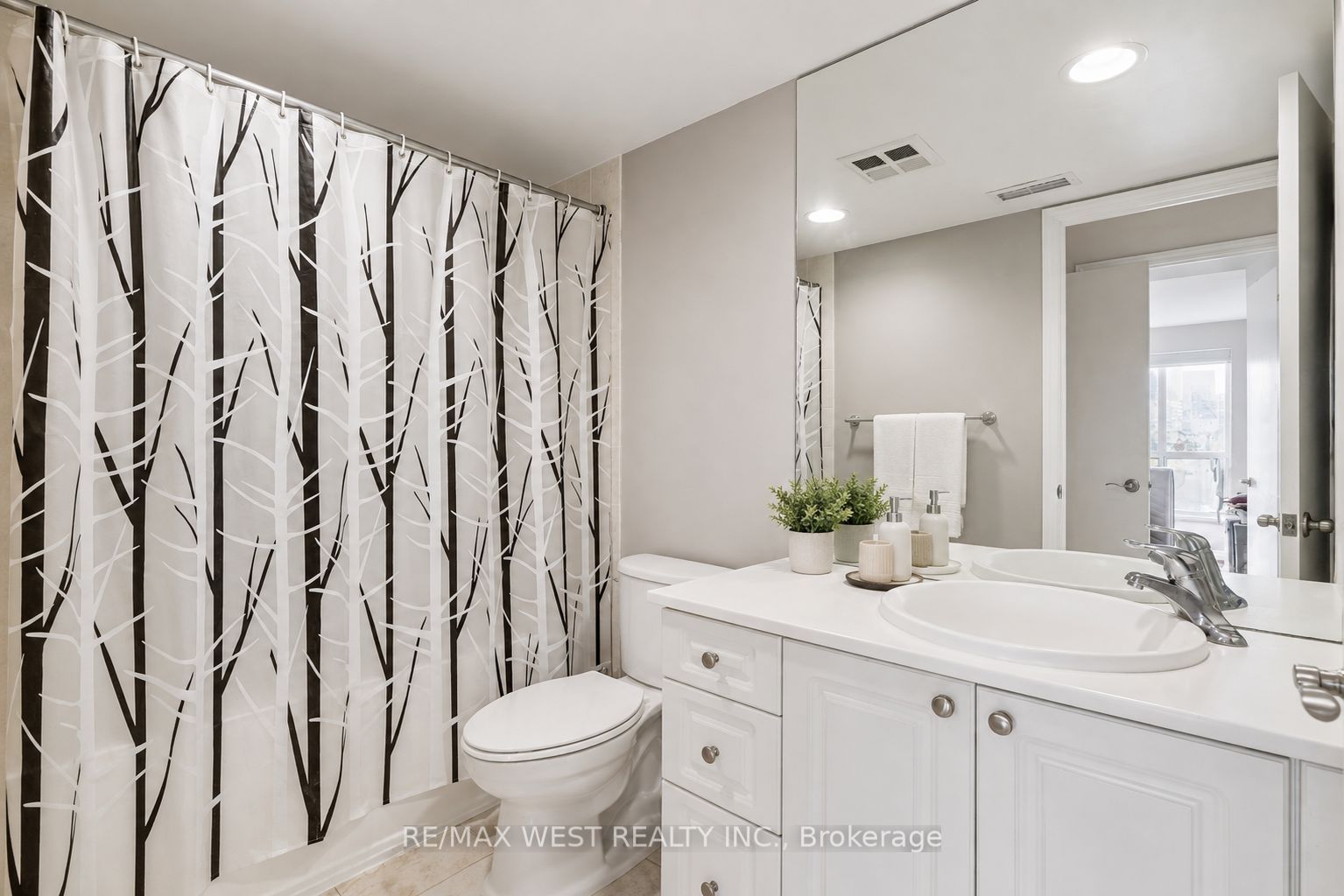 410 Queens Quay W 1104 Property Photo 23