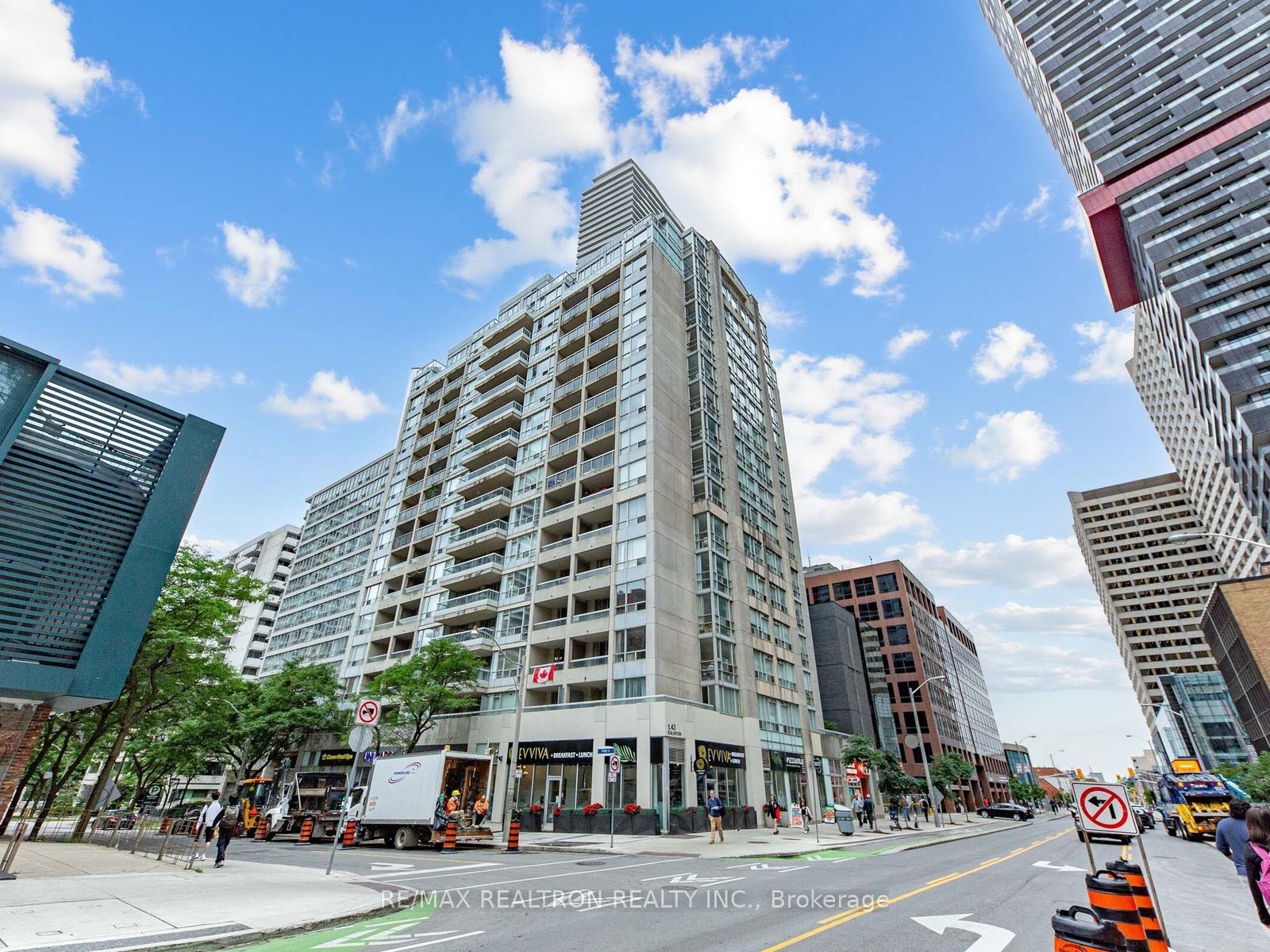43 Eglinton Avenue E 510