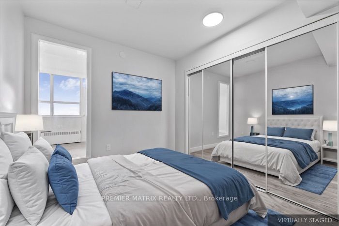 65 Thorncliffe Park Drive 608 Property Photo 14