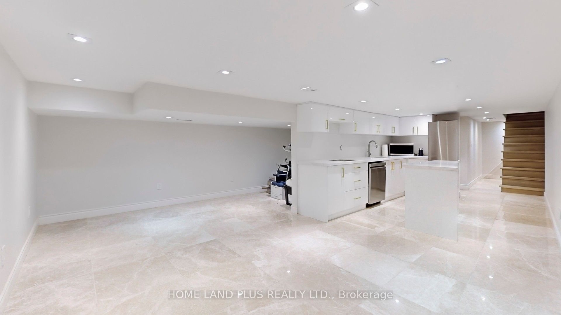 1841 Avenue Road Property Photo 24