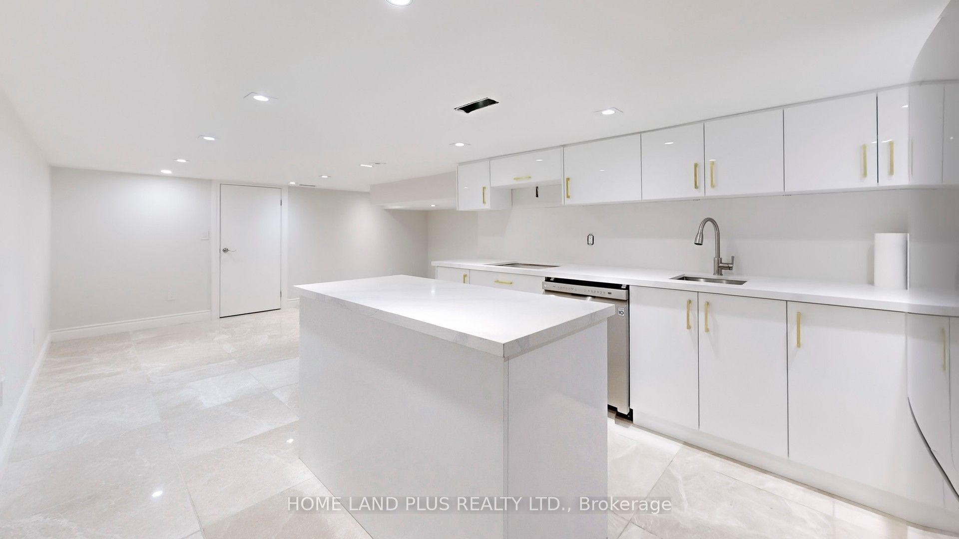 1841 Avenue Road Property Photo 26