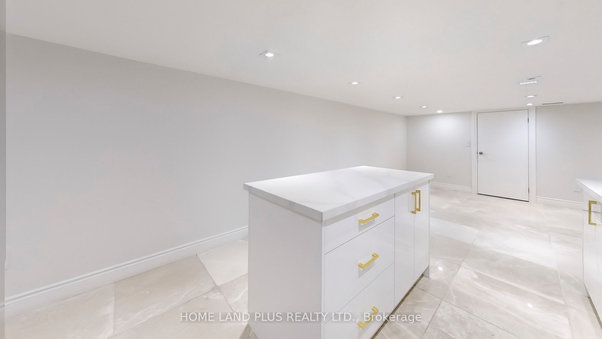 1841 Avenue Road Property Photo 27