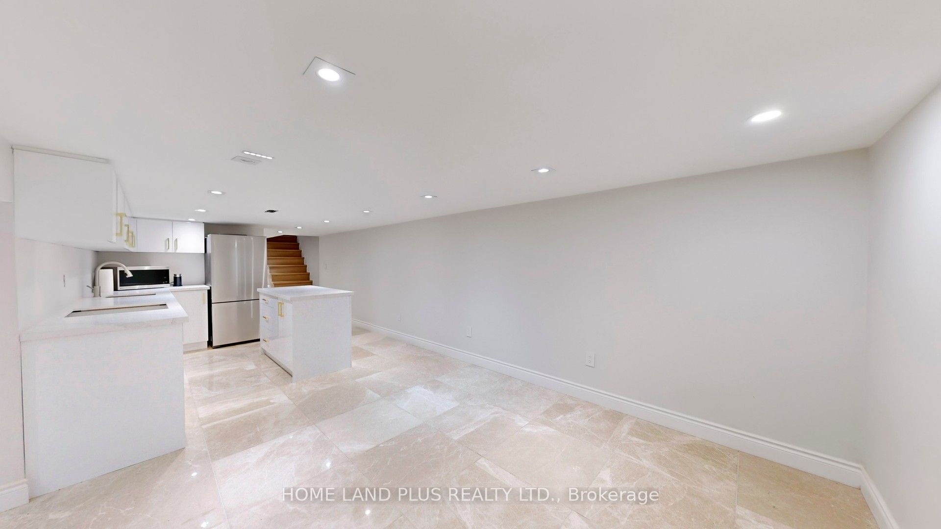 1841 Avenue Road Property Photo 30
