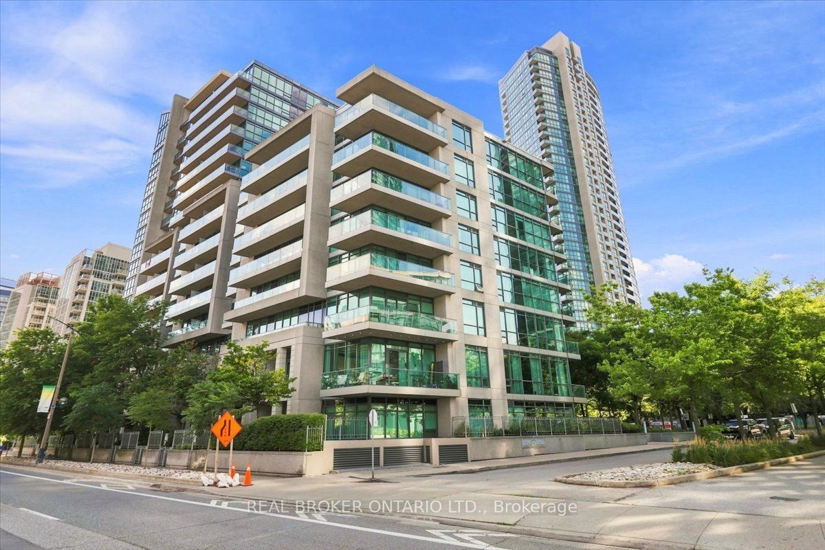 209 Fort York Boulevard 1468 Property Photo 1