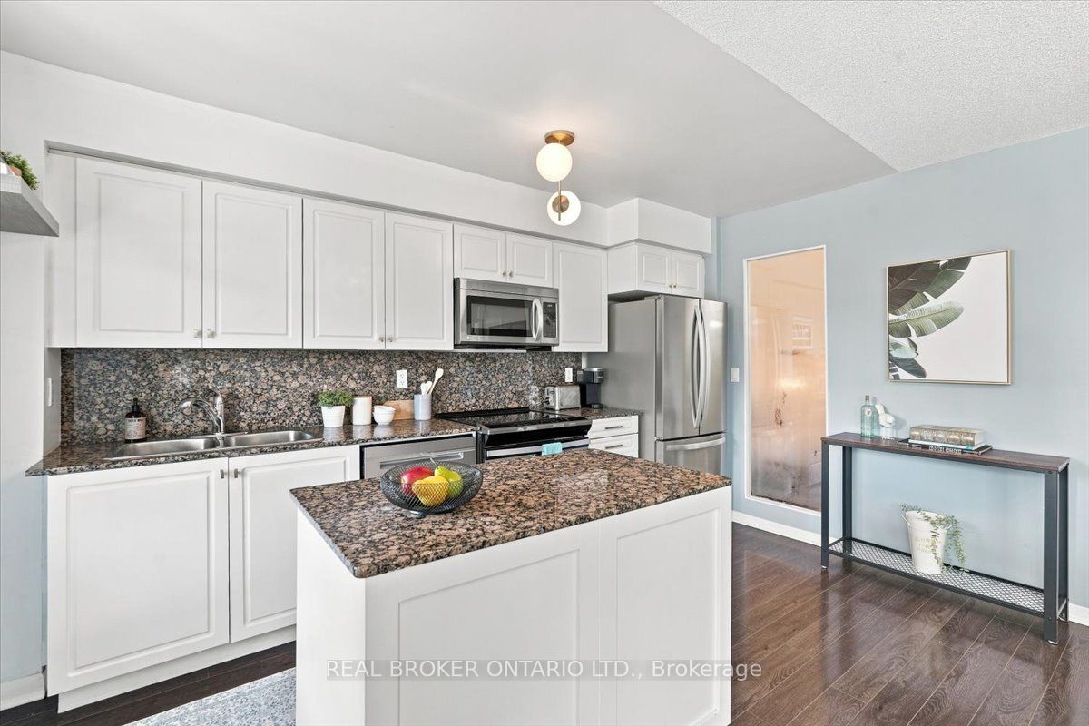 209 Fort York Boulevard 1468 Property Photo 10