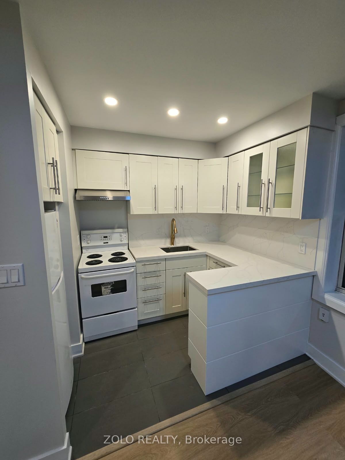3525 Bathurst Street N #1 Property Photo 3