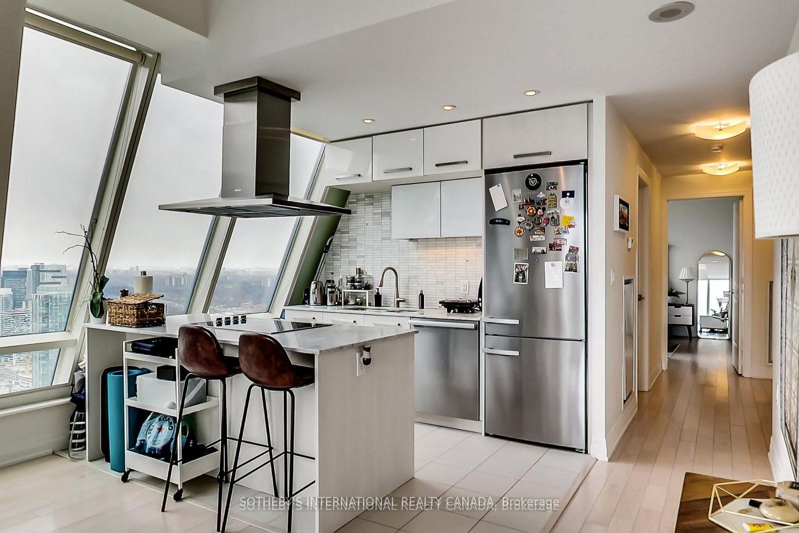8 The Esplanade 5504 Property Photo 9