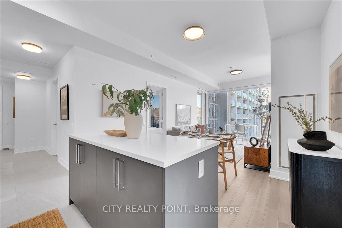 664 Spadina Avenue 201 Property Photo 4