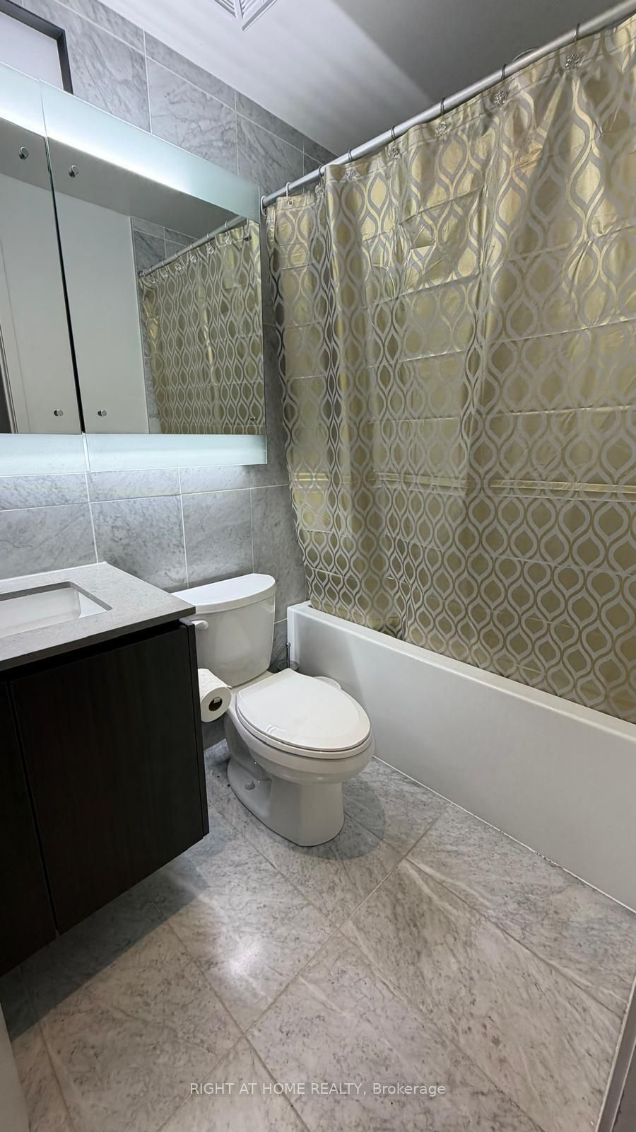 115 Mcmahon Drive 1005 Property Photo 13