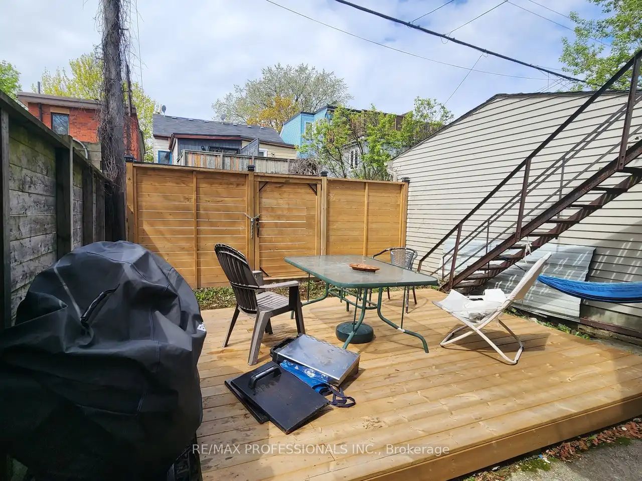 150 Robert Street Main Level Property Photo 14