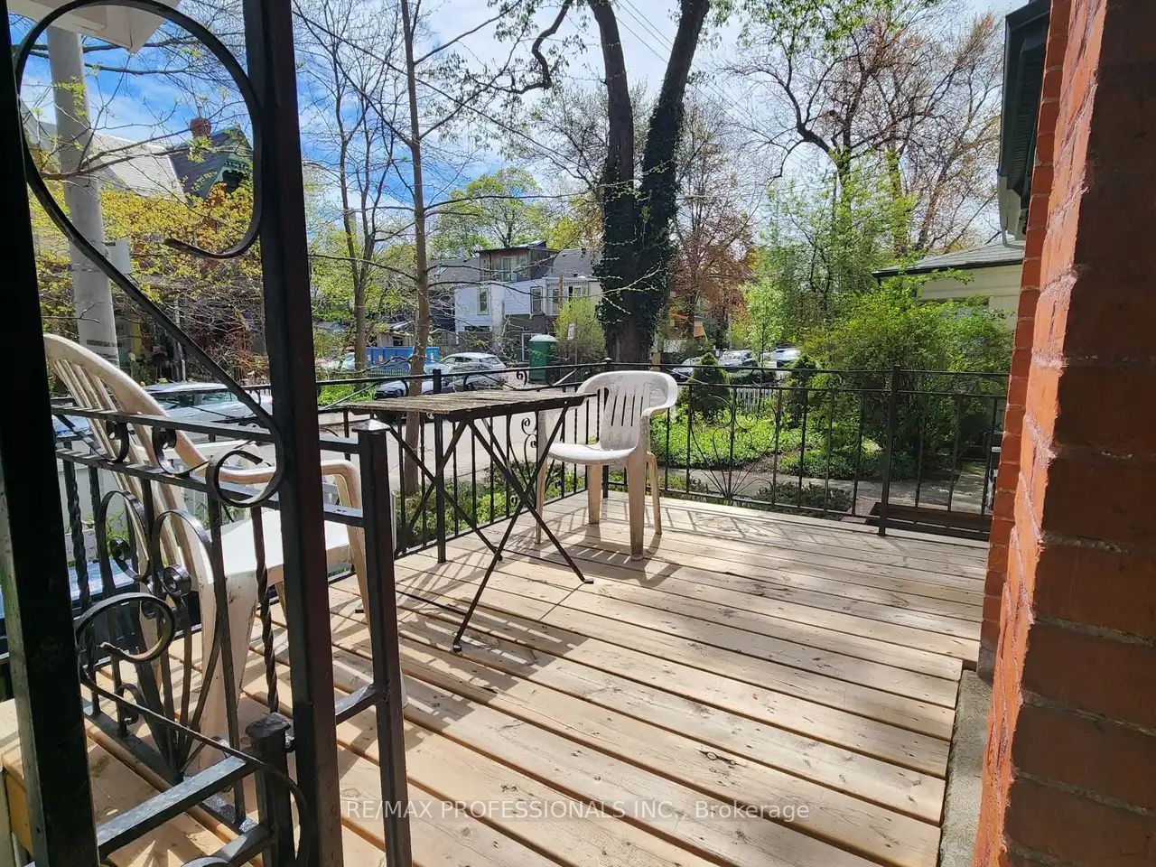 150 Robert Street Main Level Property Photo 16
