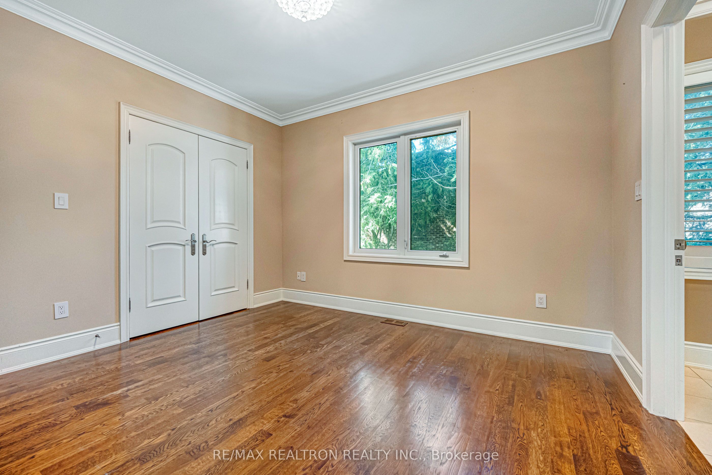 249 Holmes Avenue Property Photo 32