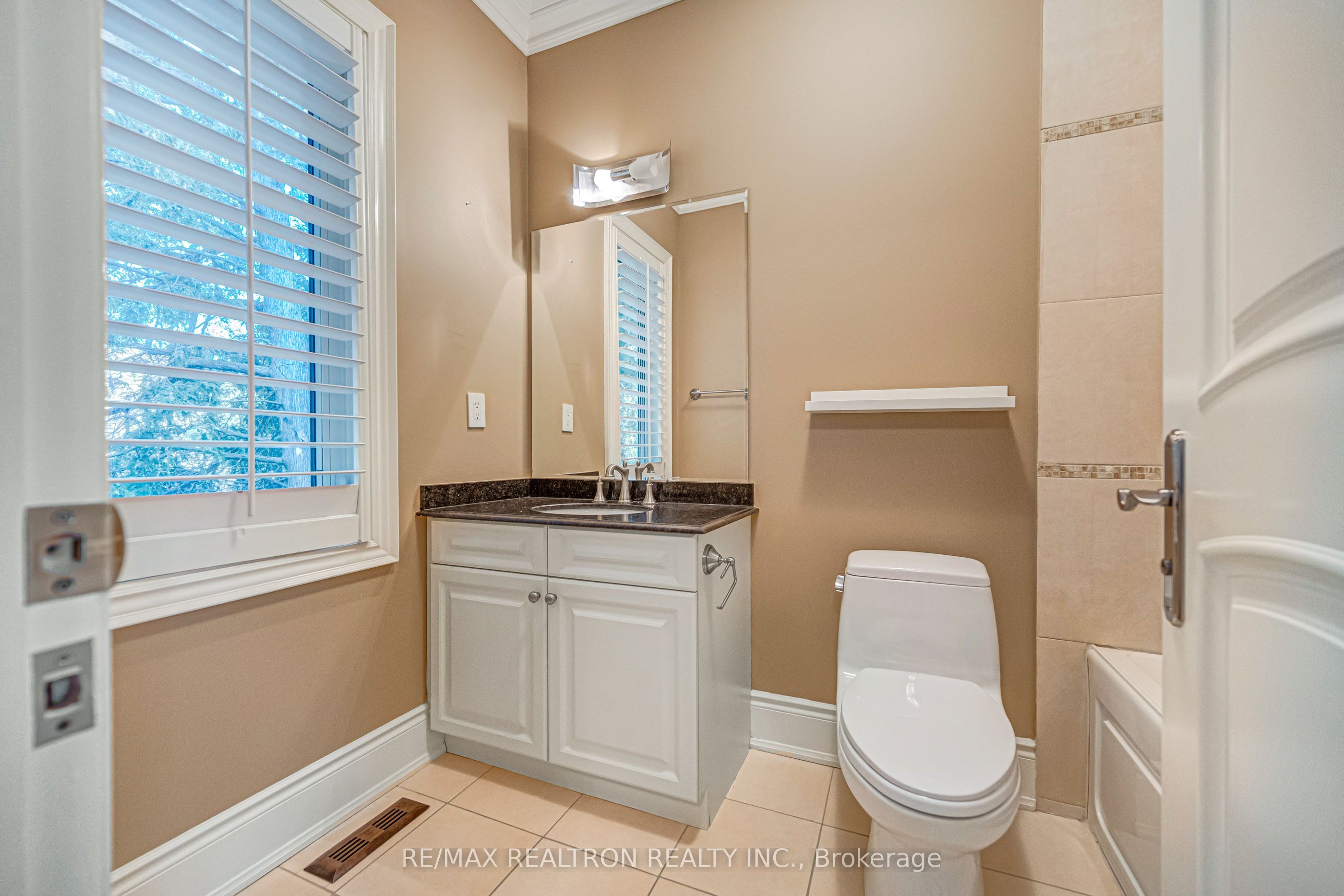 249 Holmes Avenue Property Photo 33