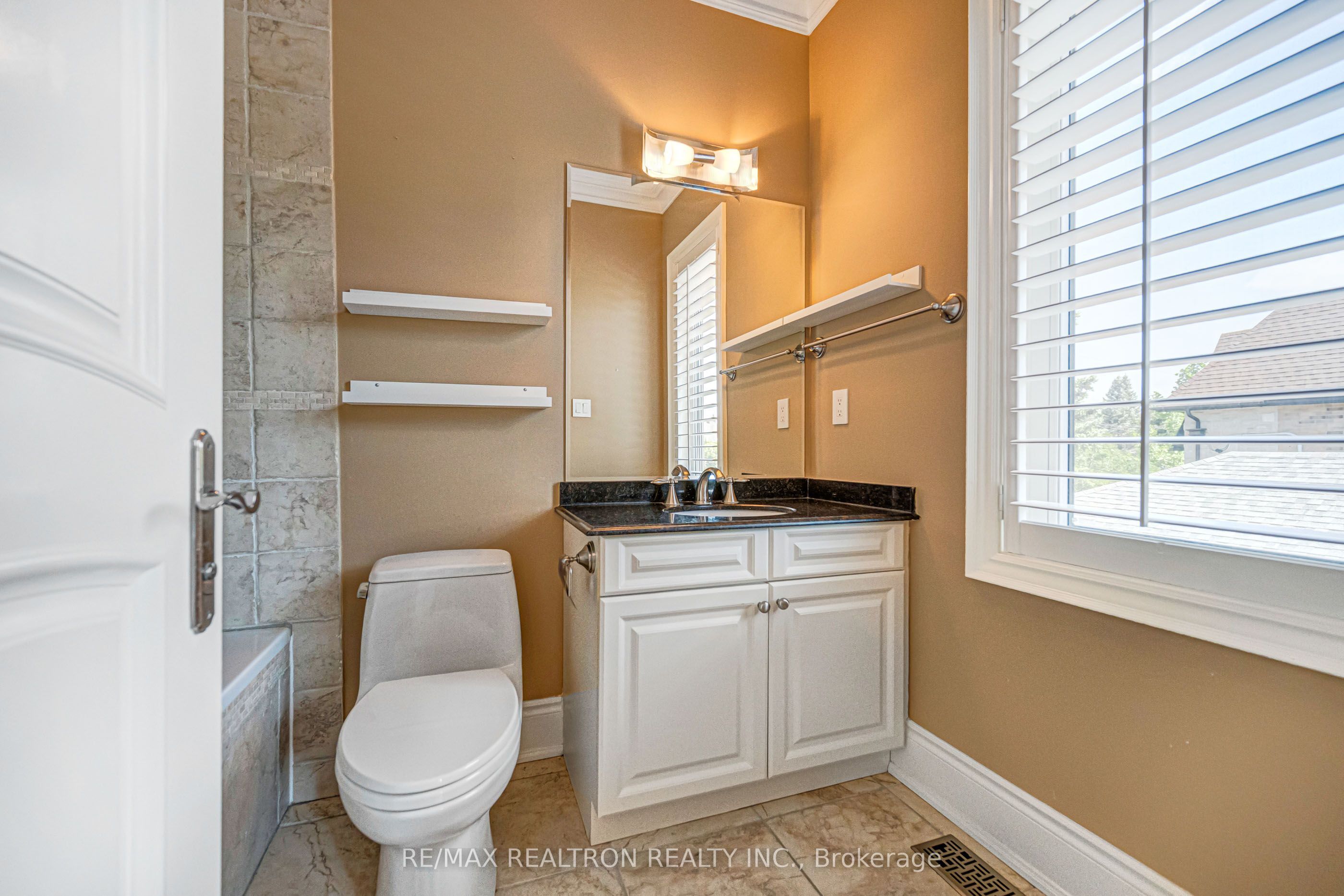 249 Holmes Avenue Property Photo 35