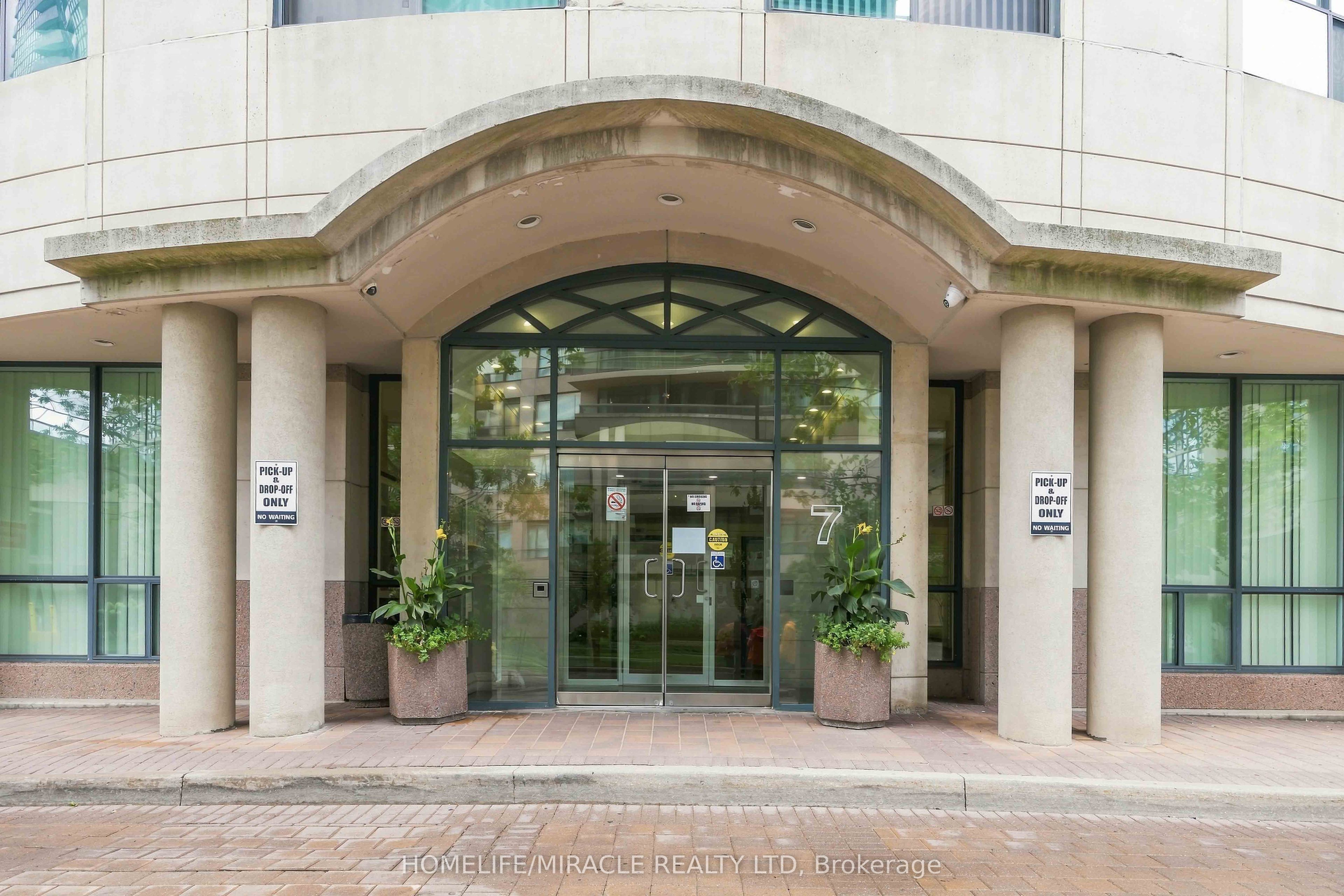 7 Lorraine Drive 1010