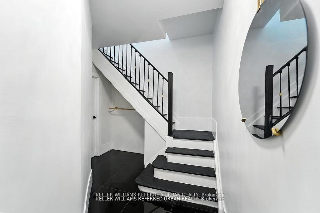 1182 Ossington Avenue Upper Property Photo 2